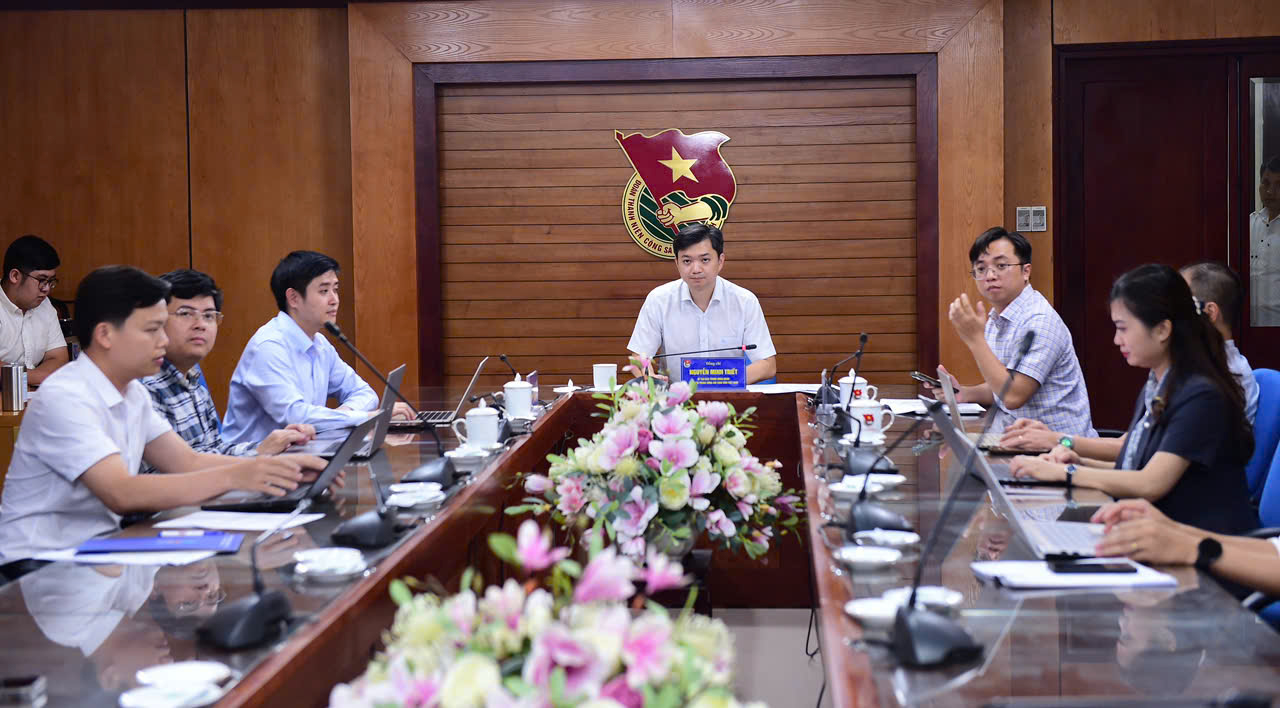 Nguyễn Minh Triết kêu gọi thành lập đội hình thanh niên tình nguyện hỗ trợ người dân - Ảnh 1.