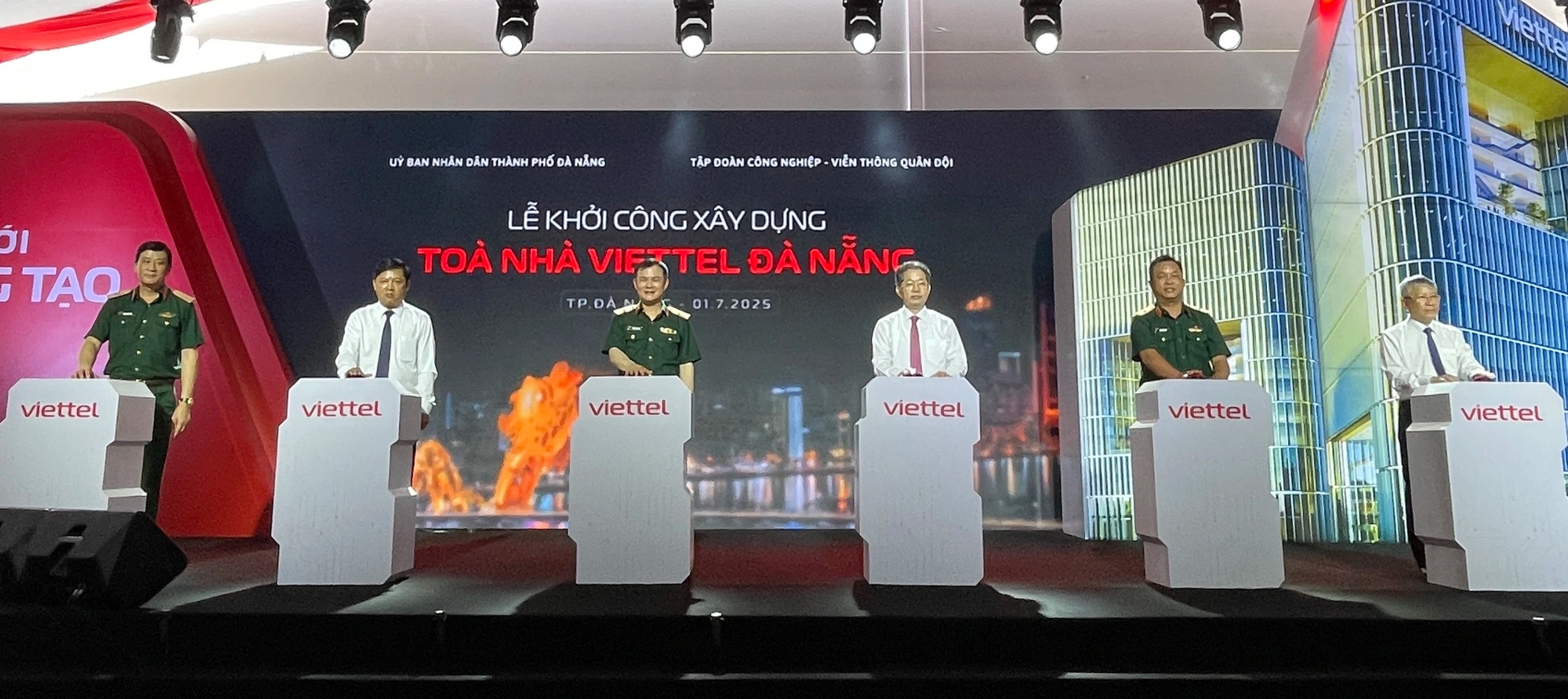 Viettel khởi công 'biểu tượng công nghệ' tại Đà Nẵng, hướng đến trung tâm số miền Trung- Ảnh 11.