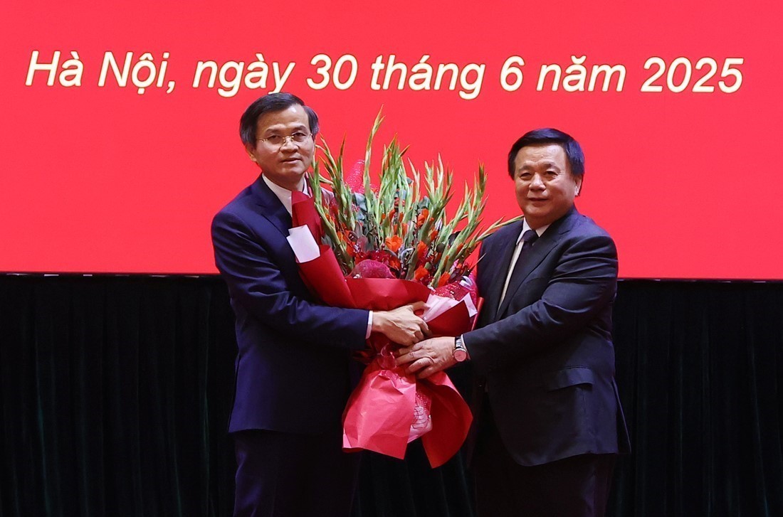 Nhiều bí thư, chủ tịch tỉnh, thành sáp nhập được điều động về Trung ương - Ảnh 5.