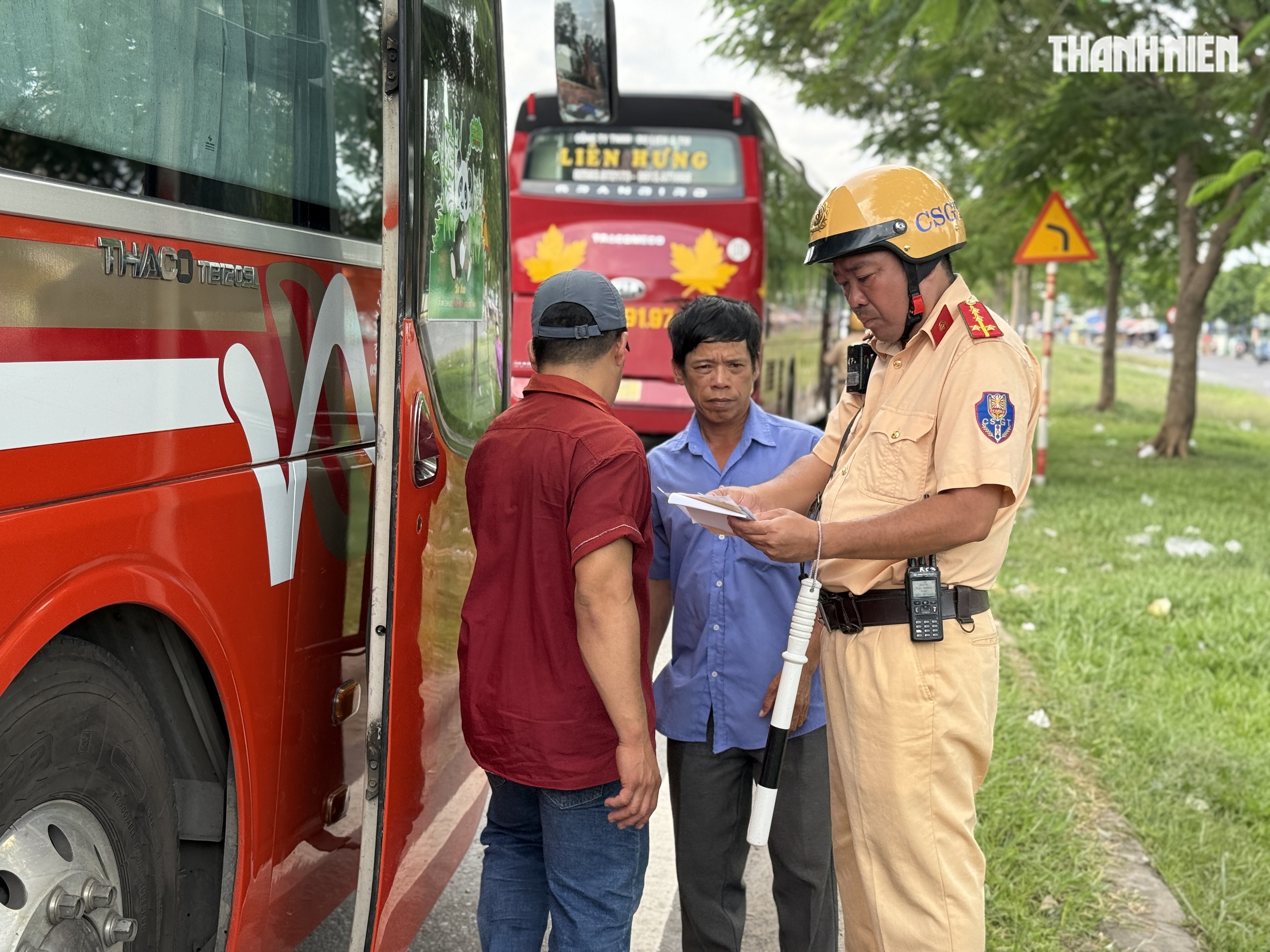 CSGT TP.HCM phạt gần 7.000 tài xế xe khách vì những lỗi này CSGT TP.HCM phạt gần 7.000 tài xế xe khách vì những lỗi này