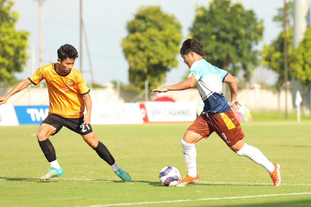5 pasukan menarik diri serentak, kejohanan bola sepak kebangsaan U.21 menganggu jadual kejohanan - Foto 1. 5 đội đồng loạt rút lui, giải bóng đá U.21 quốc gia xáo trộn bảng đấu- Ảnh 1.