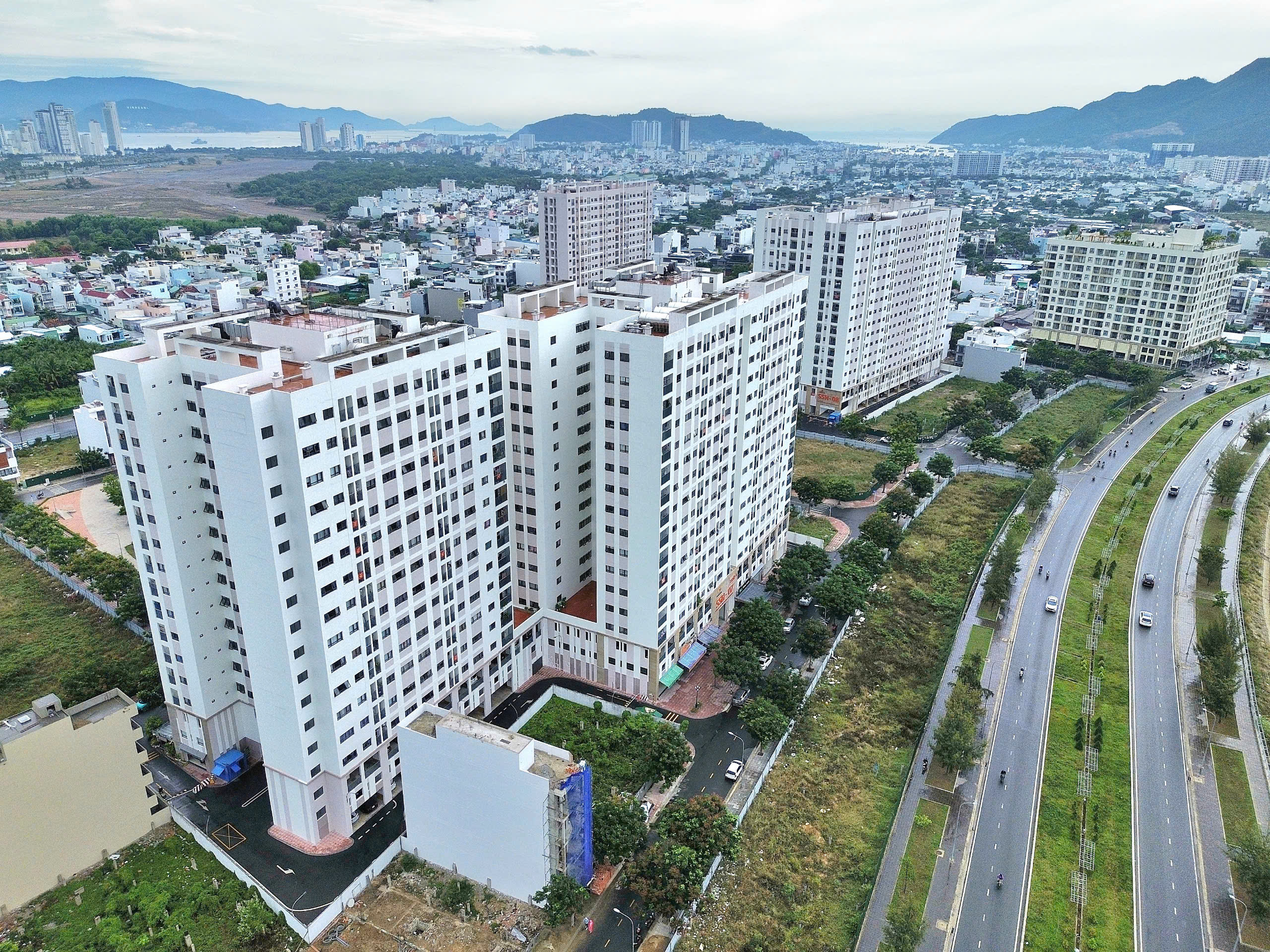 Nhà xa hơn 30km vẫn được hưởng chính sách hỗ trợ về nhà ở xã hội- Ảnh 1.