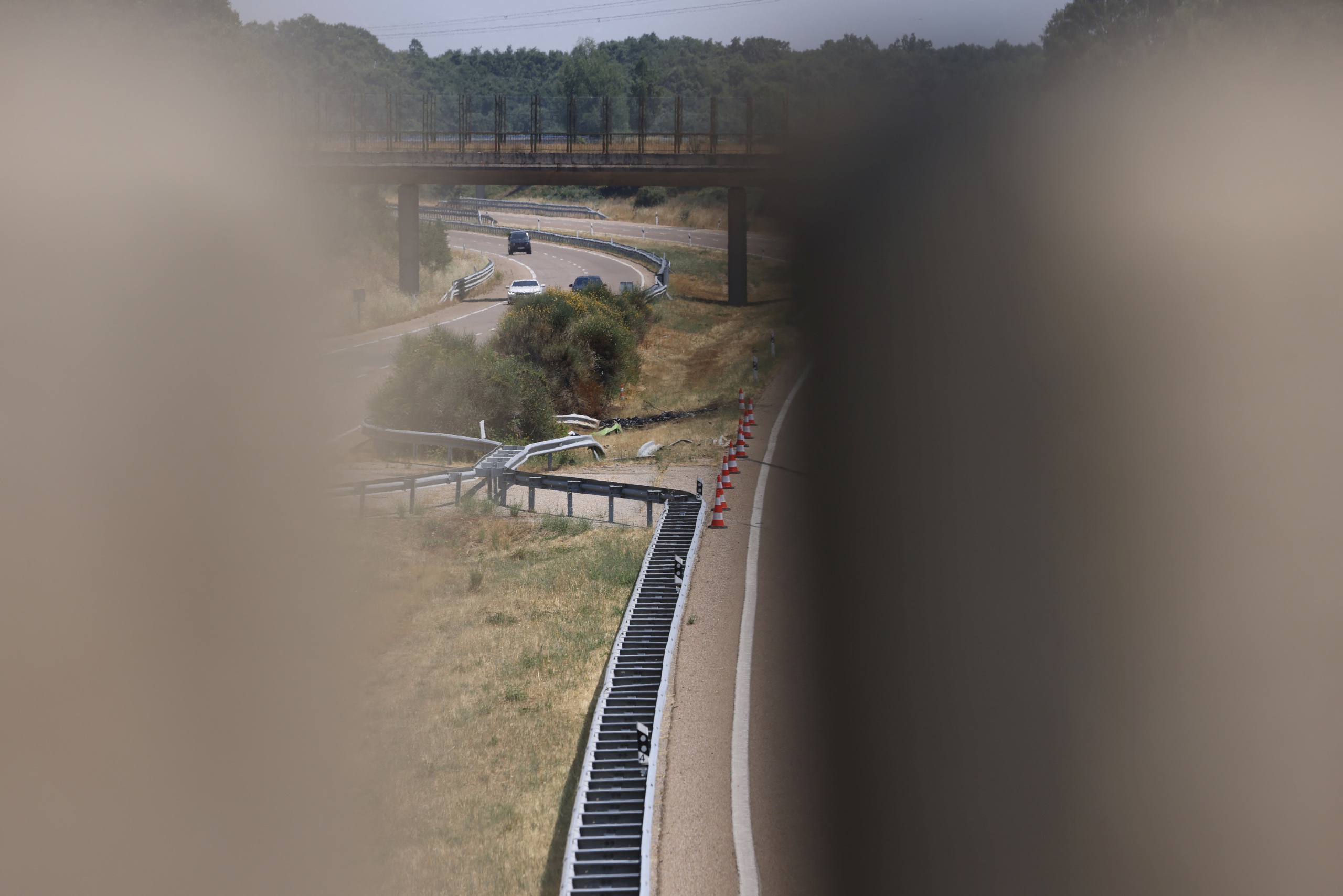 Μάρτυρας του θανάτου της Γιότα: «Το αυτοκίνητο δεν έτρεχε με υπερβολική ταχύτητα, κάτι που διαφέρει από αυτό που ανακοίνωσε η αστυνομία» - Φωτογραφία 1. Nhân chứng vụ Jota tử nạn: ‘Xe không chạy quá tốc độ, khác xa công bố của cảnh sát’- Ảnh 1.