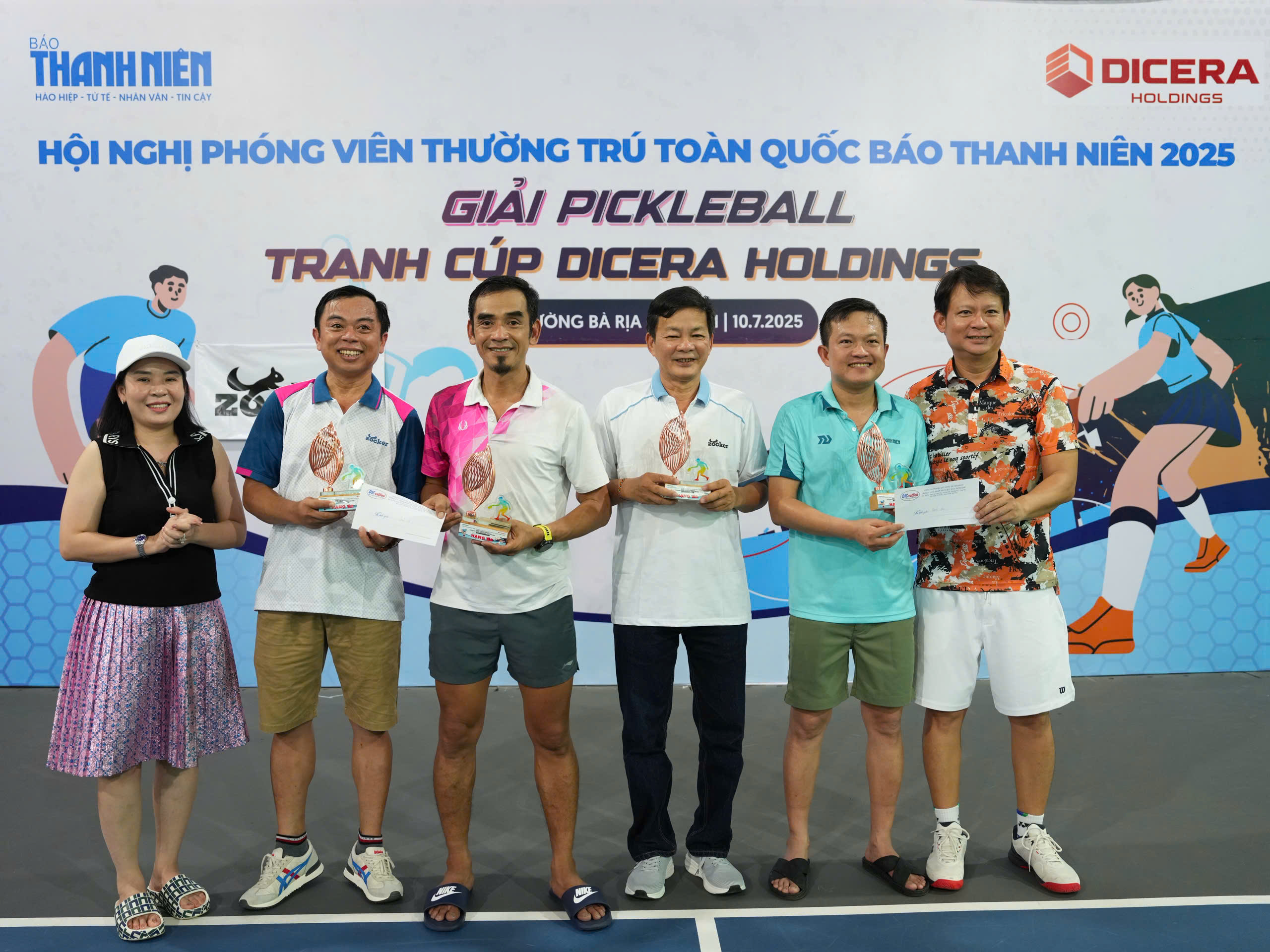 Tranh tài sôi nổi tại giải pickleball tranh cúp DICERA- Ảnh 4. Tranh tài sôi nổi tại giải pickleball tranh cúp DICERA- Ảnh 4.