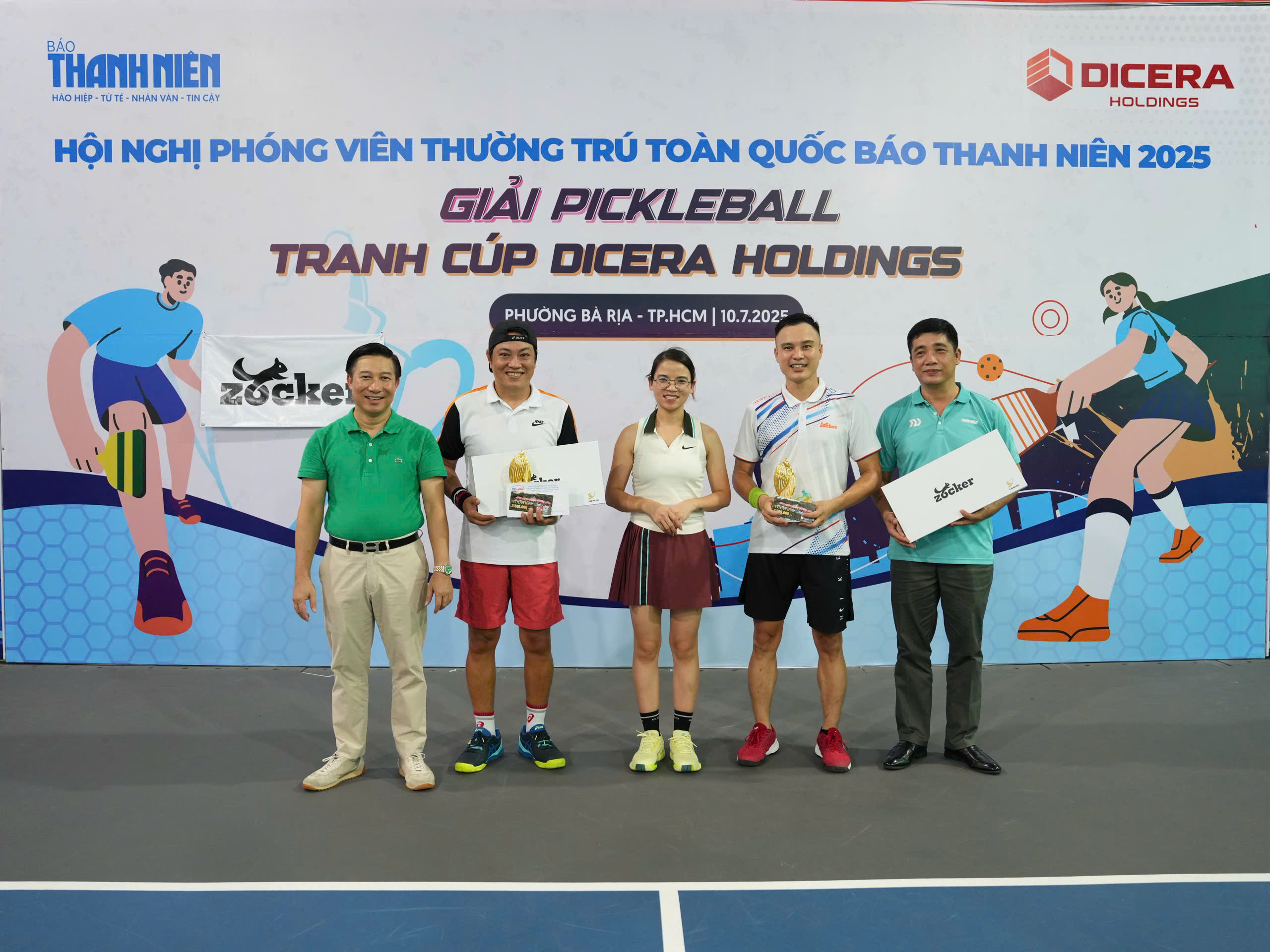 Tranh tài sôi nổi tại giải pickleball tranh cúp DICERA- Ảnh 2. Tranh tài sôi nổi tại giải pickleball tranh cúp DICERA- Ảnh 2.