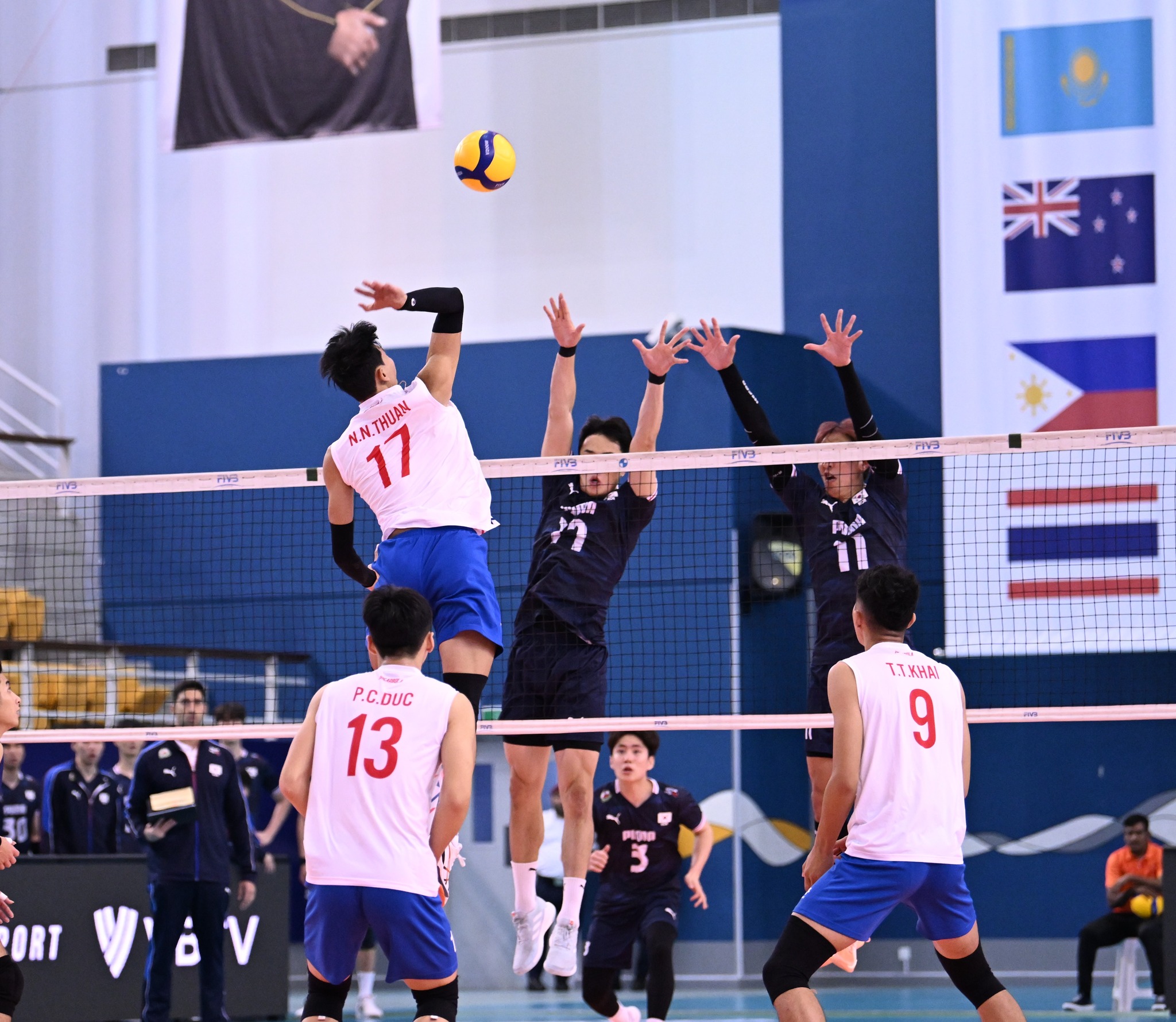 Bảng xếp hạng bóng chuyền SEA V.League mới nhất: Đội tuyển Việt Nam so kè Thái Lan - Ảnh 1.