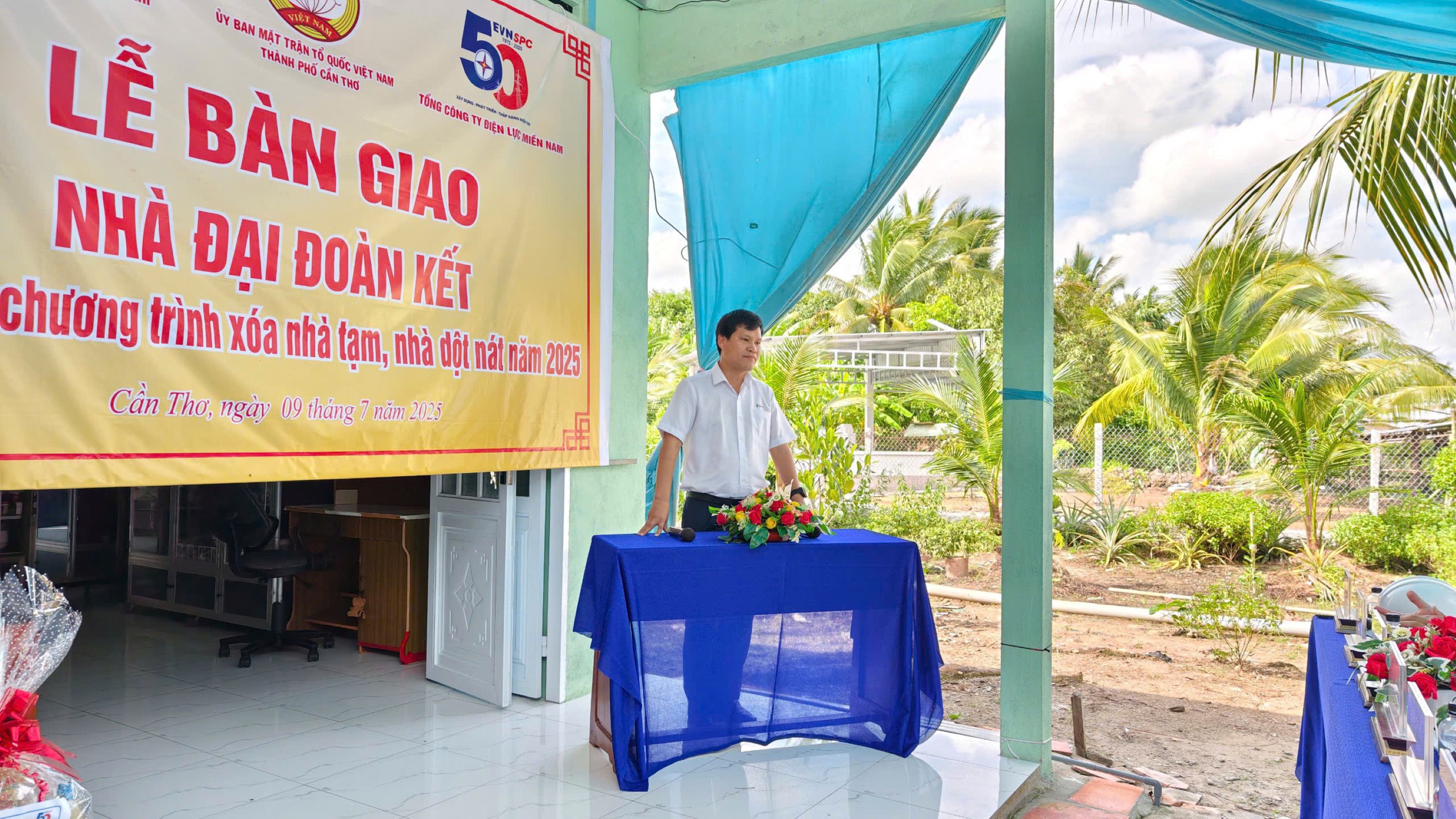 EVNSPC hoàn thành chương trình xóa nhà tạm, nhà dột nát tại Cần Thơ - Ảnh 3.