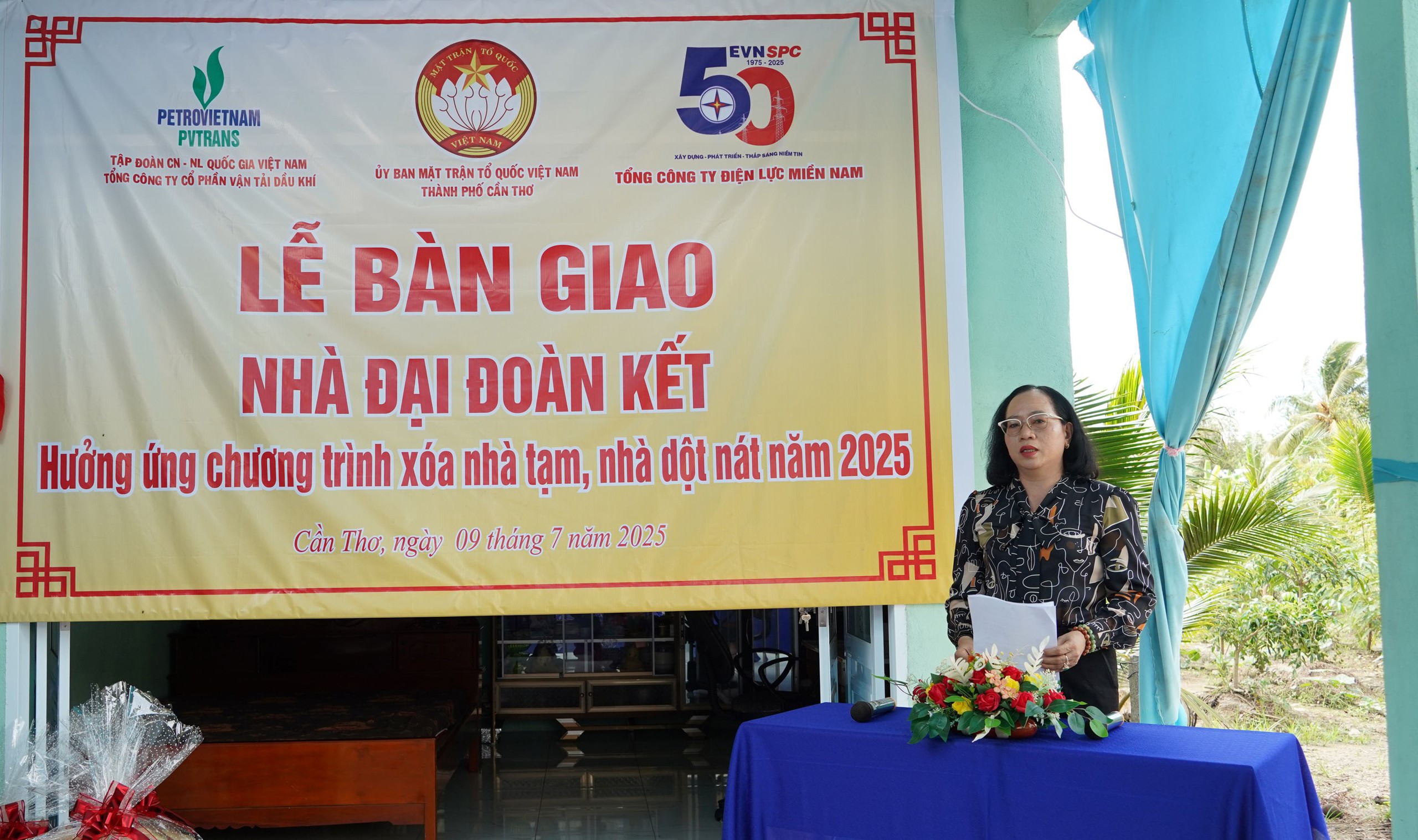 EVNSPC hoàn thành chương trình xóa nhà tạm, nhà dột nát tại Cần Thơ - Ảnh 4.