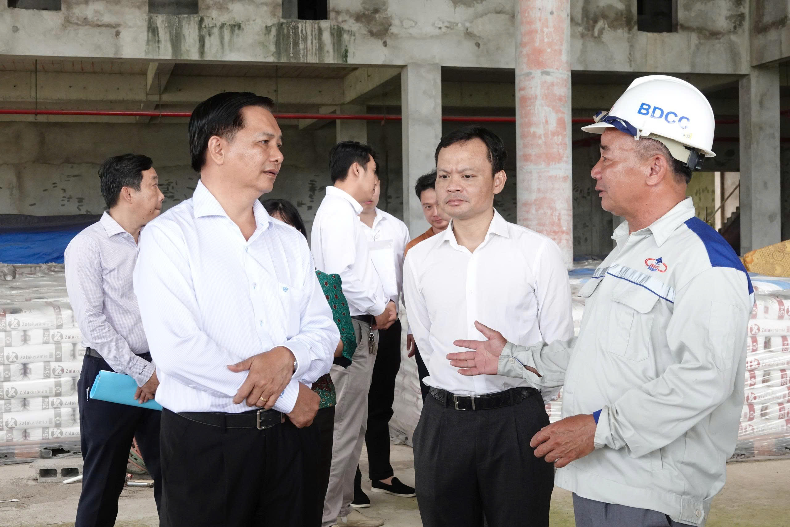 Sau 3 năm bỏ không, Bệnh viện Ung bướu Cần Thơ ‘đội vốn’ hơn 200 tỉ đồng - Ảnh 1.
