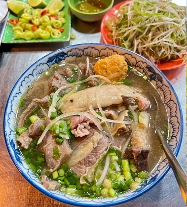 Những món ngon Việt Nam ngòai phở và bánh mì: Khám phá ẩm thực đặc sắc - Ảnh 4. Những món ngon Việt Nam ngòai phở và bánh mì: Khám phá ẩm thực đặc sắc - Ảnh 4.