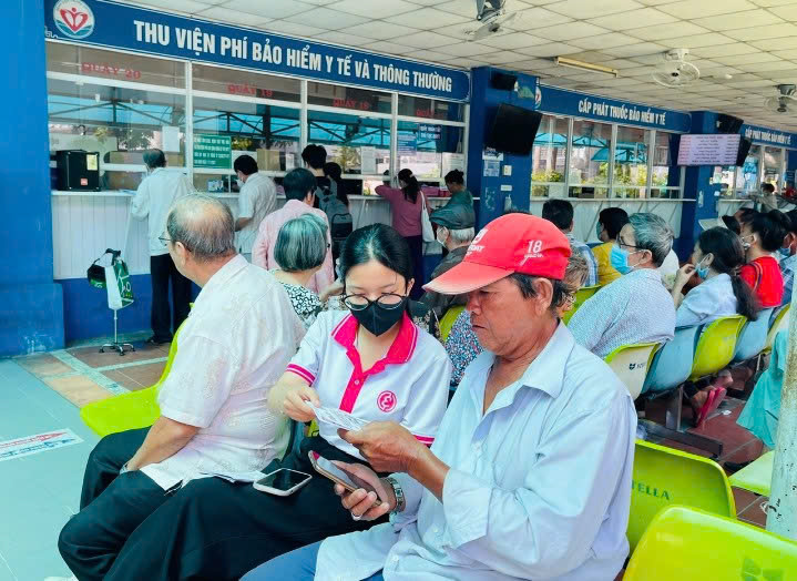 Tiếp tục hỗ trợ đóng BHYT cho người dân Bà Rịa - Vũng Tàu, Bình Dương cũ - Ảnh 1.