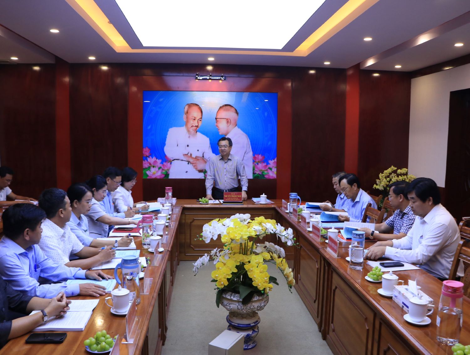 Ông Nguyễn Thanh Nghị thăm hỏi người dân ở phường- Ảnh 5. Ông Nguyễn Thanh Nghị thăm hỏi người dân ở phường- Ảnh 5.