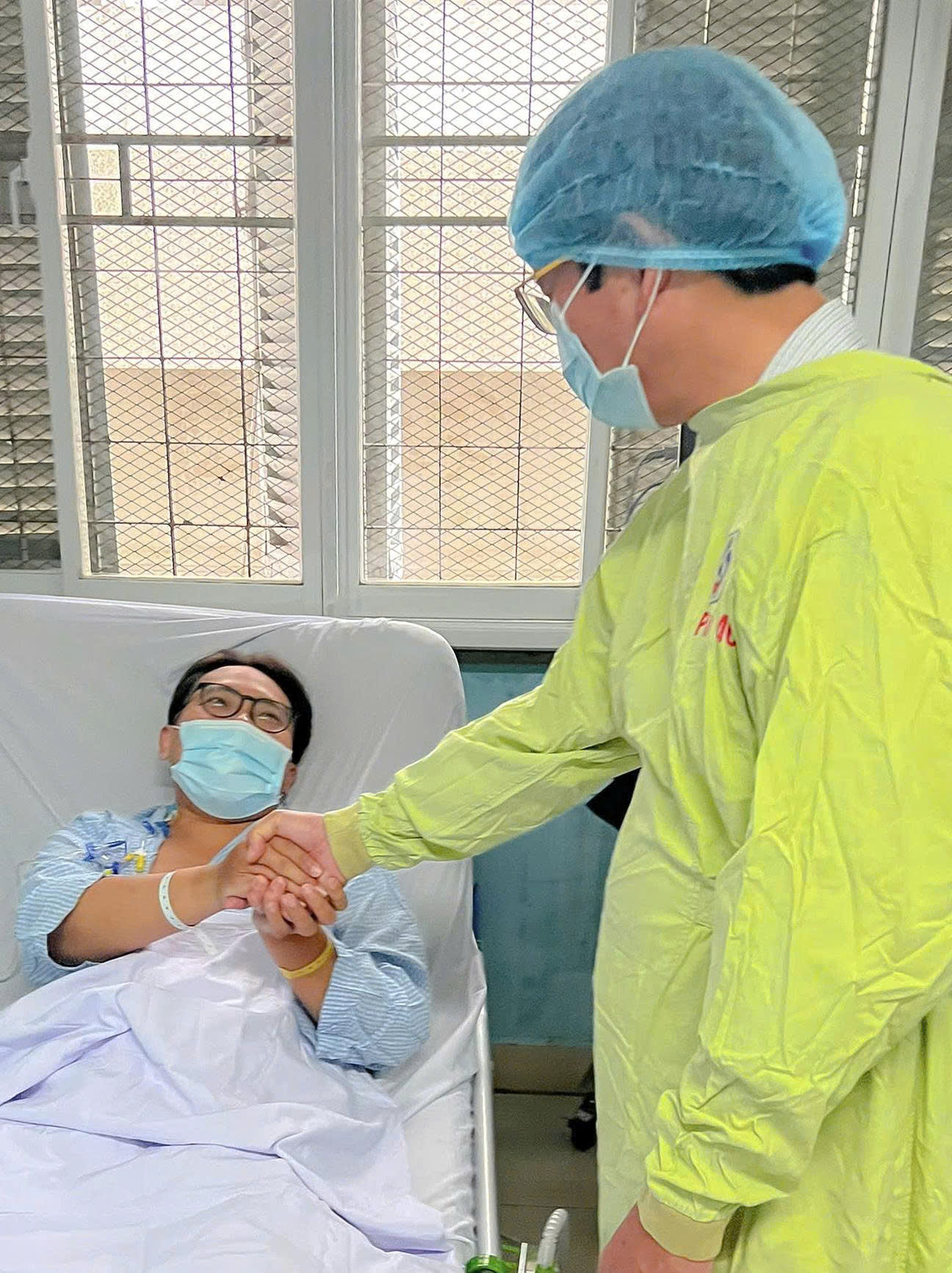 Hai người trẻ ‘hồi sinh’ nhờ thận của người hiến tạng chết não - Ảnh 2.