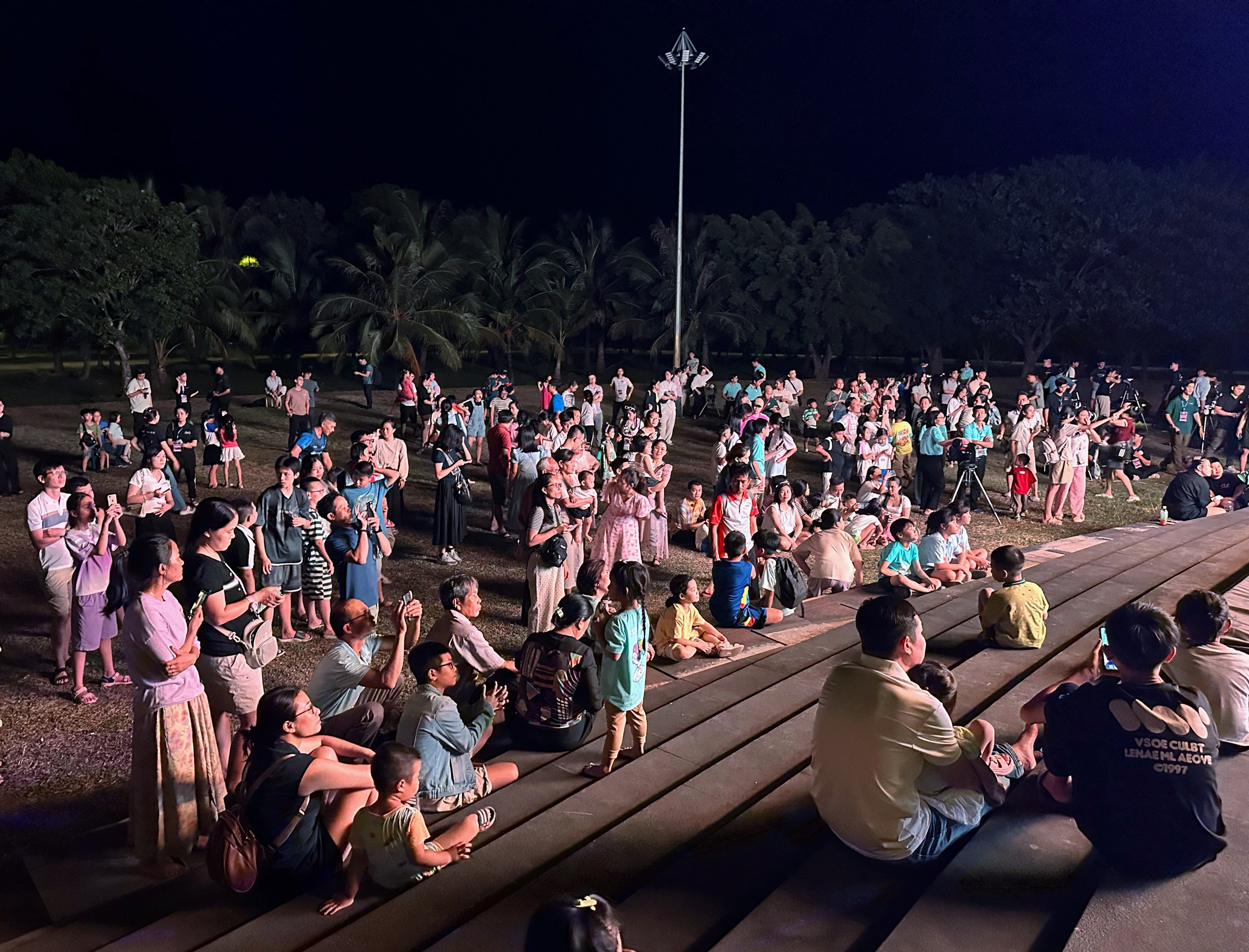 Trải nghiệm đêm hè đặc biệt ở nơi có kính thiên văn lớn nhất Việt Nam Trải nghiệm đêm hè đặc biệt ở nơi có kính thiên văn lớn nhất Việt Nam