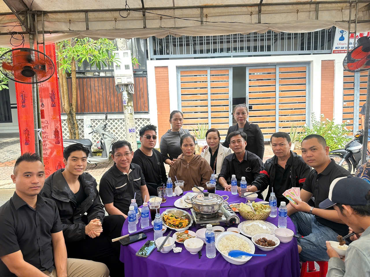 Bạn bè tiết lộ giấc mơ kỳ lạ của Nam Phong về Quý Bình trước khi mất Bạn bè tiết lộ giấc mơ kỳ lạ của Nam Phong về Quý Bình trước khi mất