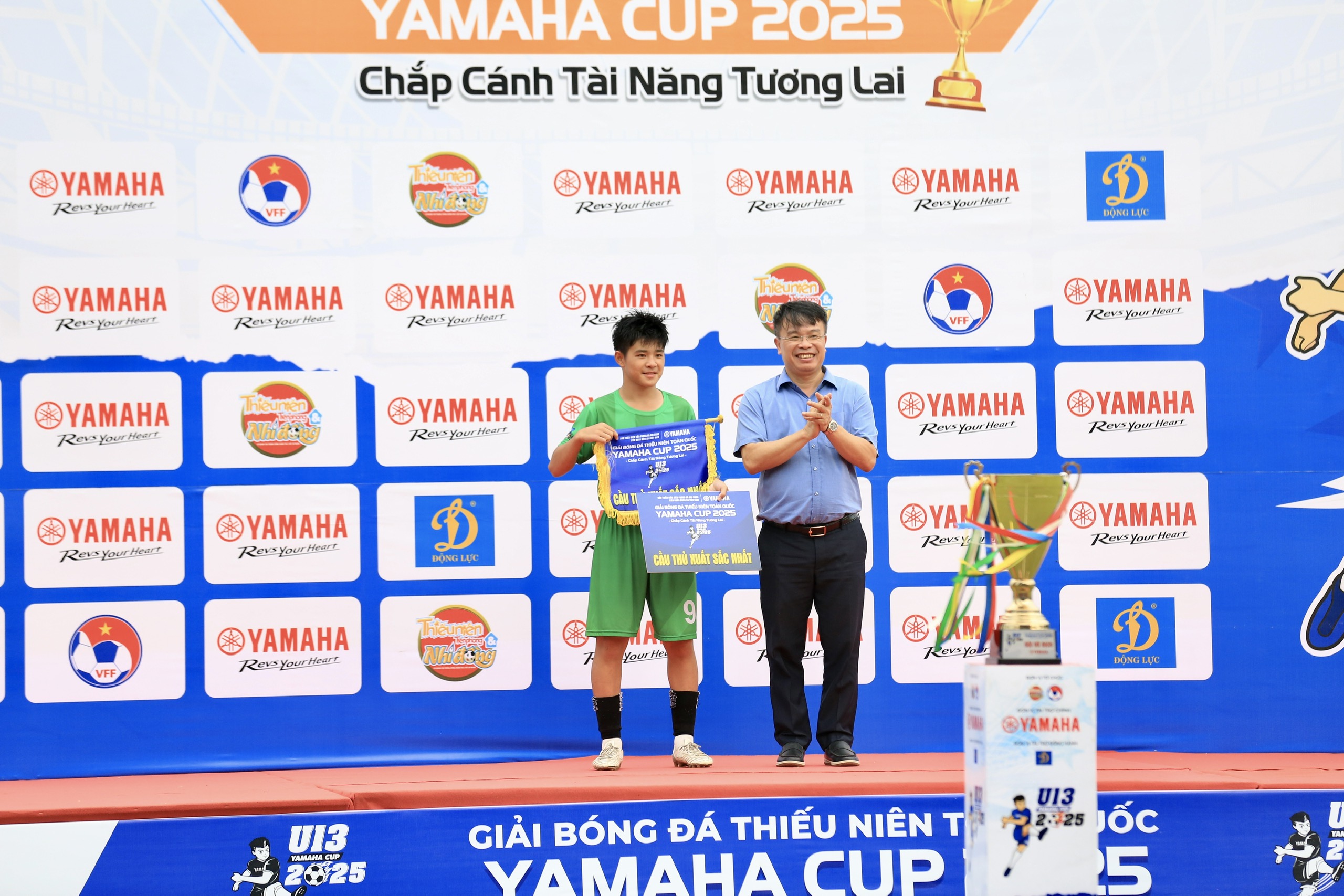 Thắng nghẹt thở SLNA, U.13 Nam Định lần đầu vô địch giải U.13 quốc gia- Ảnh 11. Thắng nghẹt thở SLNA, U.13 Nam Định lần đầu vô địch giải U.13 quốc gia- Ảnh 11.