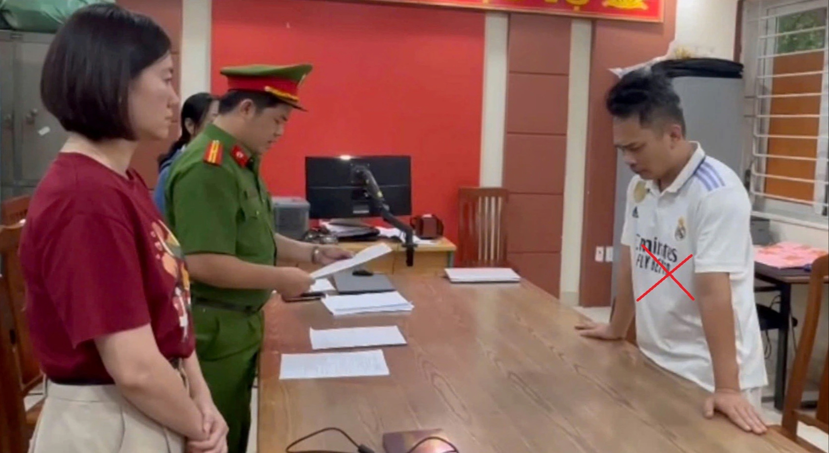 Bắt giang hồ mạng Tiến 'bịp'- Ảnh 1. Bắt giang hồ mạng Tiến 'bịp'- Ảnh 1.