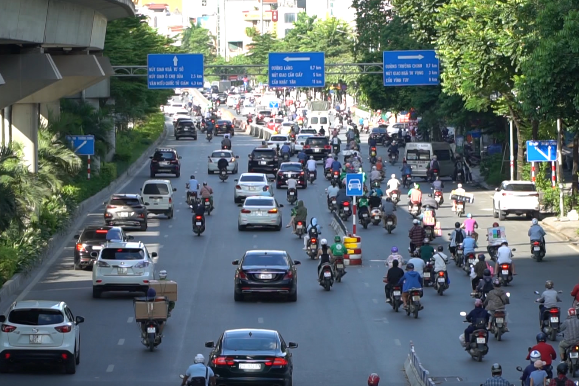 Hành trình 8 năm để Hà Nội tiến tới cấm xe máy xăng ở nội đô- Ảnh 2. Hành trình 8 năm để Hà Nội tiến tới cấm xe máy xăng ở nội đô- Ảnh 2.