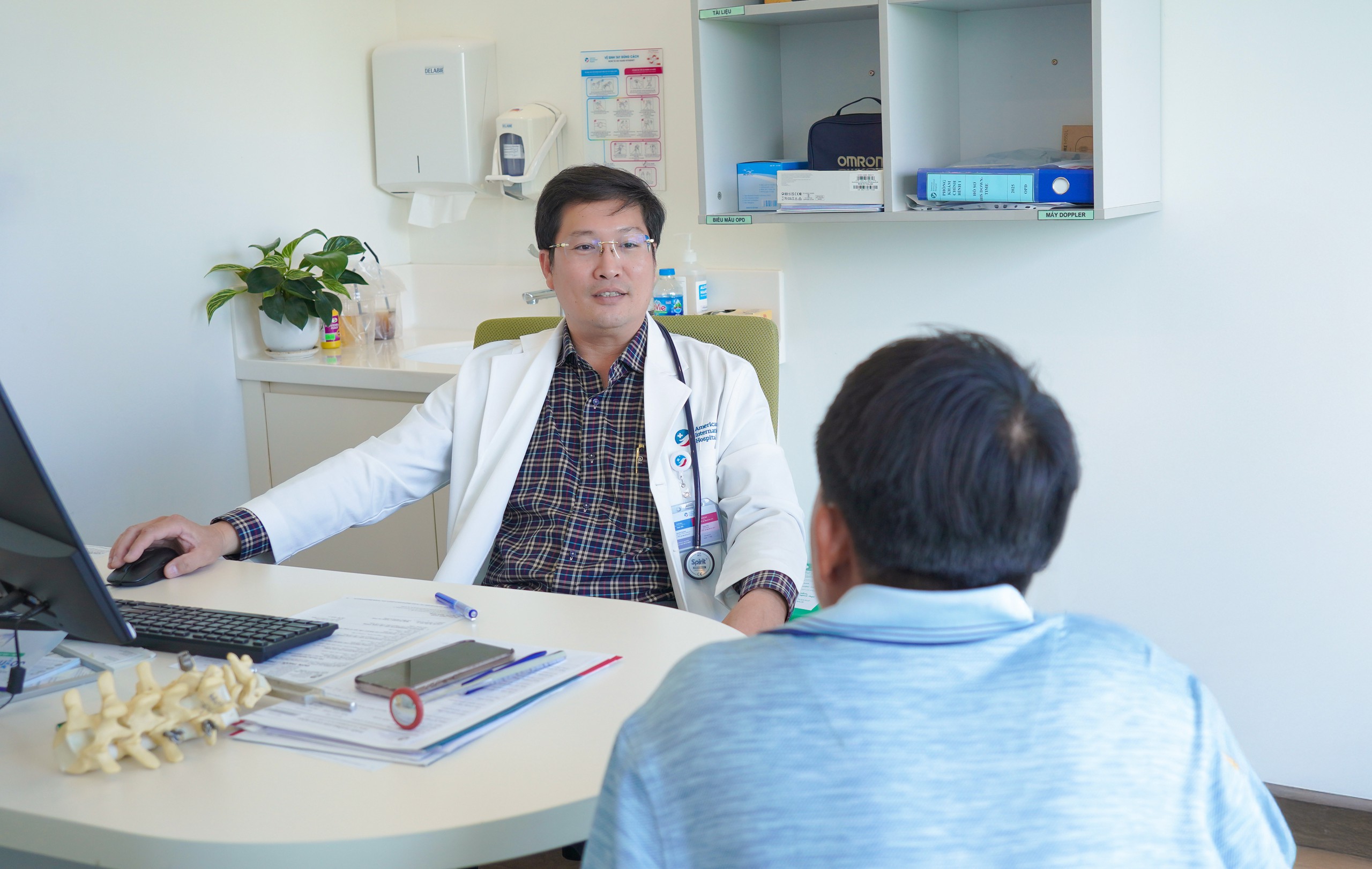 Phục hồi ngoạn mục sau đa thương tổn cột sống nhờ phương pháp xâm lấn tối thiểu- Ảnh 1. Phục hồi ngoạn mục sau đa thương tổn cột sống nhờ phương pháp xâm lấn tối thiểu- Ảnh 1.
