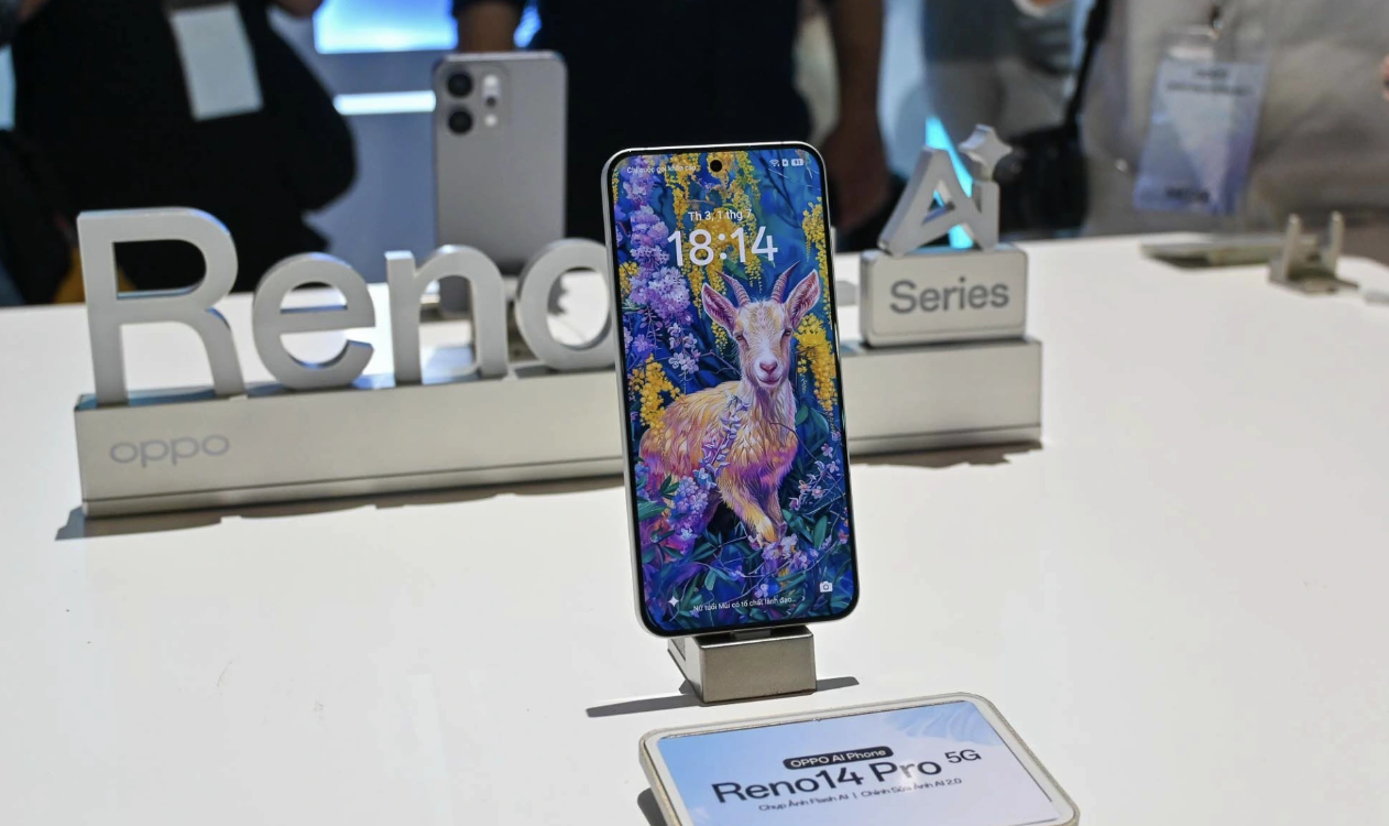 Oppo Reno14 Series bán ra 26 . 000 Máy sau 10 ngày , bứt phá doanh số ấn tượng - Ảnh 1. Oppo Reno14 Series bán ra 26 . 000 Máy sau 10 ngày , bứt phá doanh số ấn tượng - Ảnh 1.