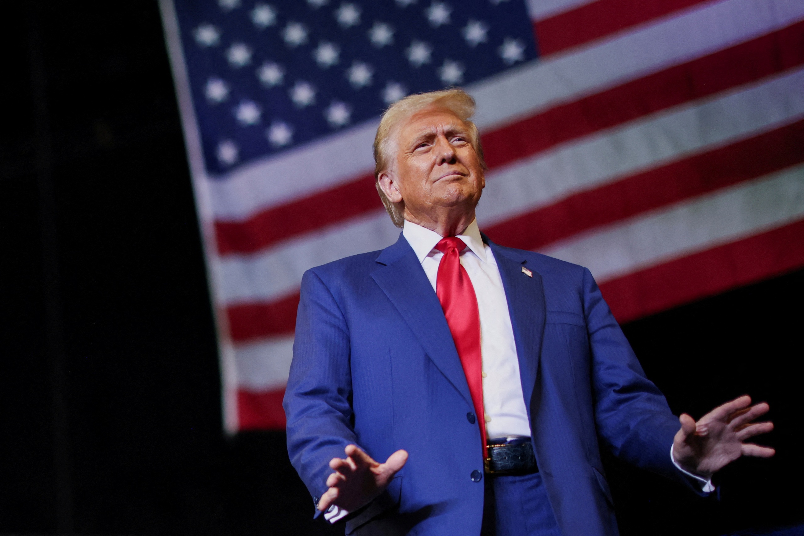 Tổng thống Trump sẽ trao cúp FIFA Club World Cup, an ninh thắt chặt Tổng thống Trump sẽ trao cúp FIFA Club World Cup, an ninh thắt chặt