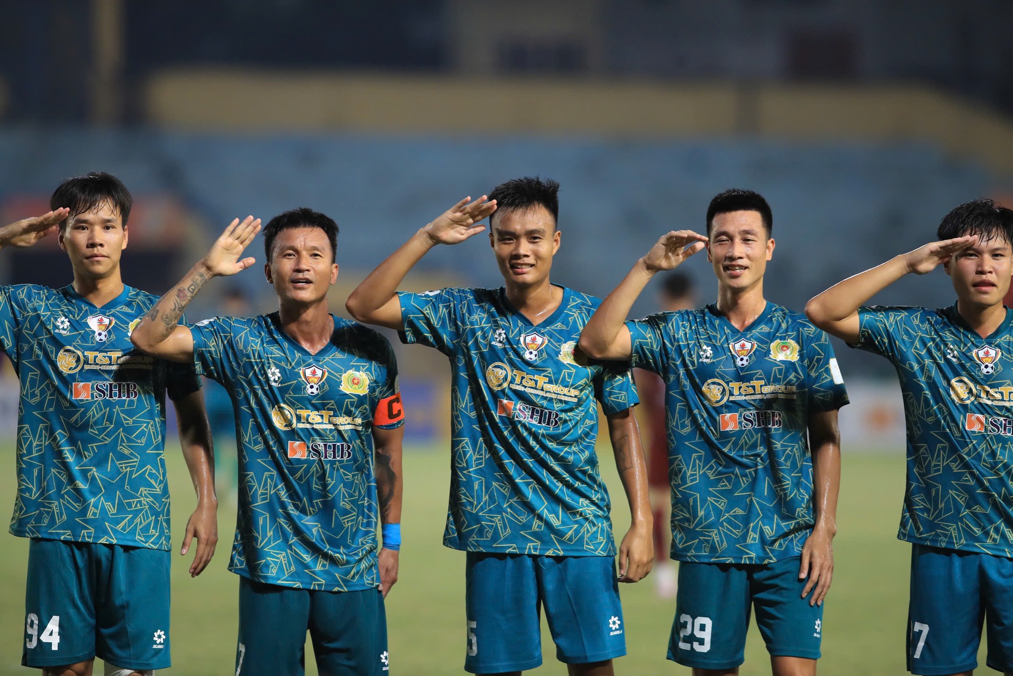 Calendario de la final de hoy: Vietnam Public Security Team II vs. Camboya, ¿quién se coronará campeón? - Foto 1. Lịch thi đấu chung kết hôm nay: Đội CAND Việt Nam II - Campuchia, ai sẽ lên ngôi? - Ảnh 1.