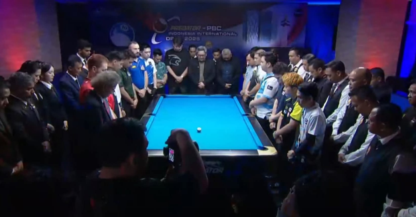 Bilhar: Muitas estrelas mundiais fazem coisas emocionantes para lembrar o jogador que faleceu repentinamente - Foto 1. Billiards: Nhiều sao thế giới làm điều xúc động, tưởng nhớ cơ thủ đột ngột qua đời- Ảnh 1.