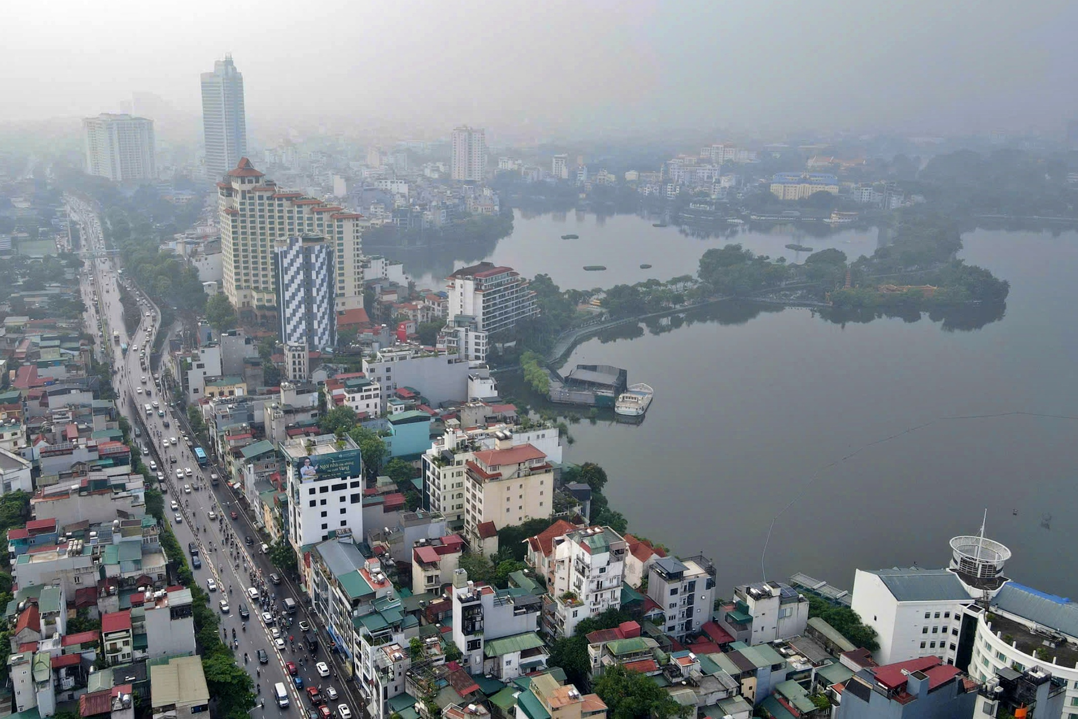 Hà Nội sẽ xử lý triệt để ô nhiễm không khí nội đô trước năm 2035 - Ảnh 1.
