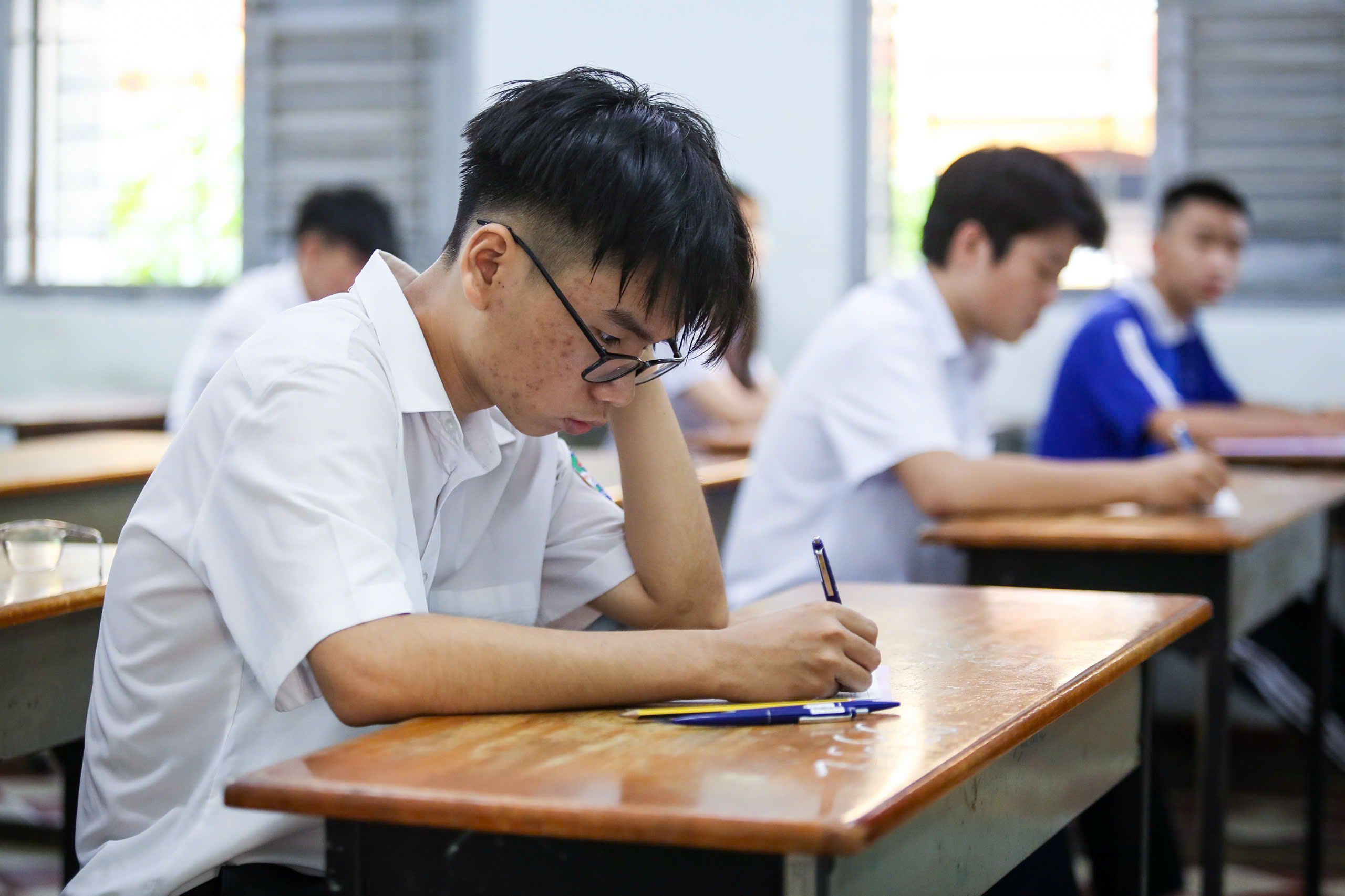 Chuyên gia nói gì về phổ điểm thi tốt nghiệp THPT 2025 vừa công bố? Chuyên gia nói gì về phổ điểm thi tốt nghiệp THPT 2025 vừa công bố?
