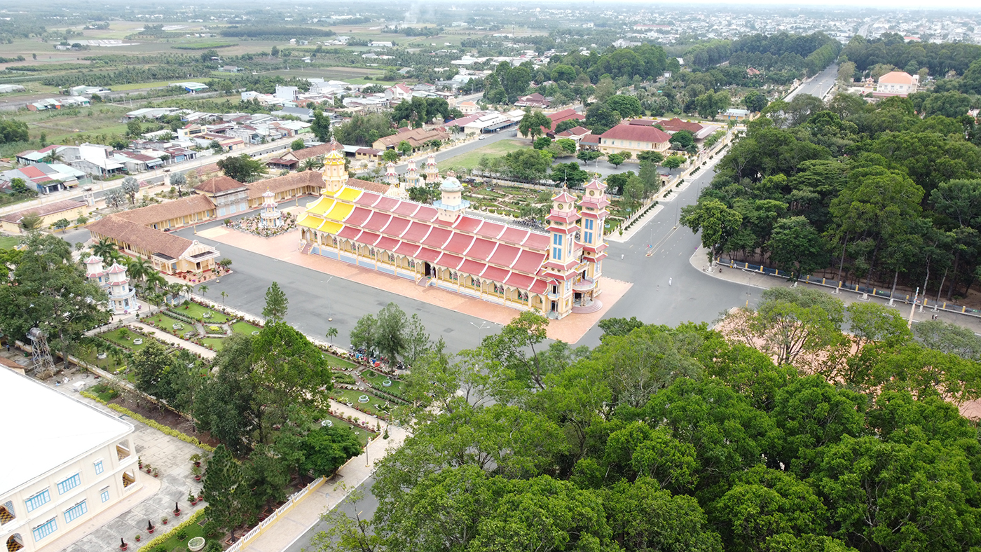 តំបន់ទេសចរណ៍ក្បែរភ្នំបាដែន មិនគួររំលង - រូបថត ៤. Những điểm du lịch gần núi Bà Đen không nên bỏ lỡ- Ảnh 4.