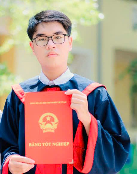 Thủ khoa trường Cà Mau: tiếc nuối vì 'thiếu điểm 10 ở môn sở trường   - Ảnh 1.