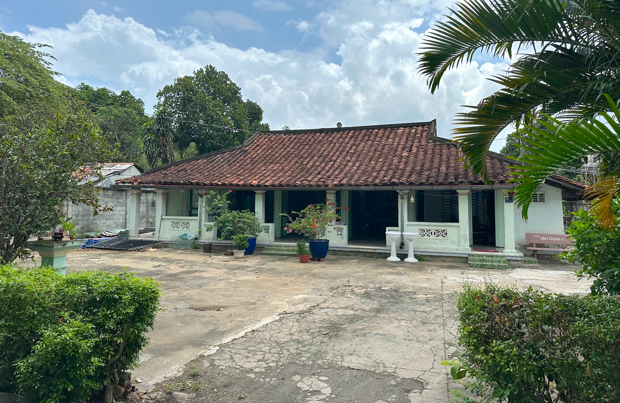 Nhà cổ ở phường Tân Đông Hiệp, nơi sinh sống của quan tri huyện thời xưa - Ảnh 1.