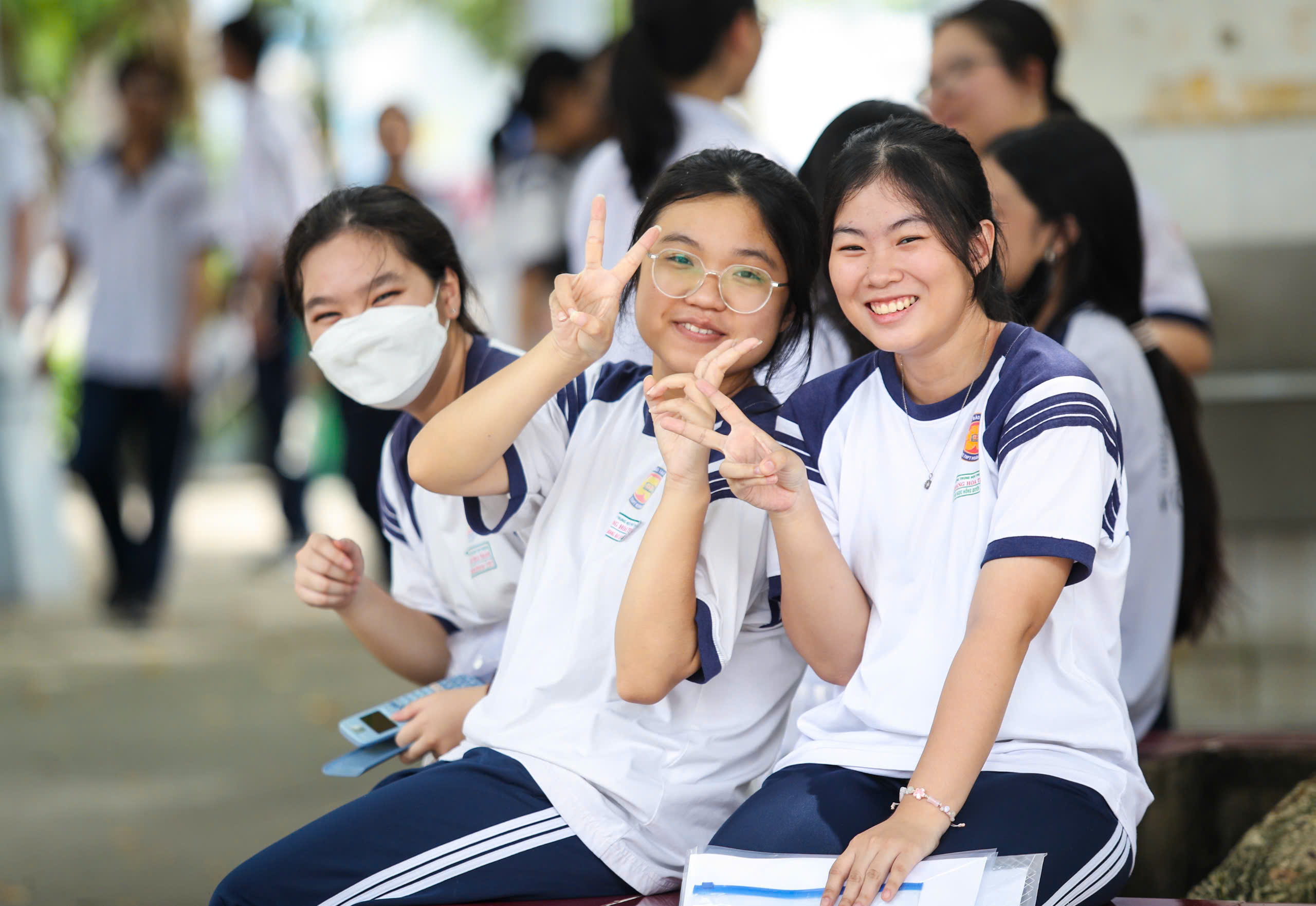Top 300 thí sinh cao điểm nhất tổ hợp B00 thi tốt nghiệp THPT 2025 - Ảnh 1.