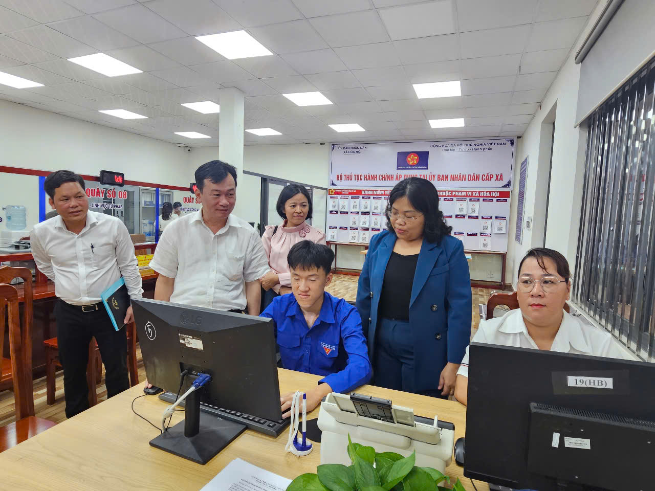 TP.HCM: Trung tâm phục vụ hành chính công xã Hòa Hội vận hành hiệu quả- Ảnh 5.