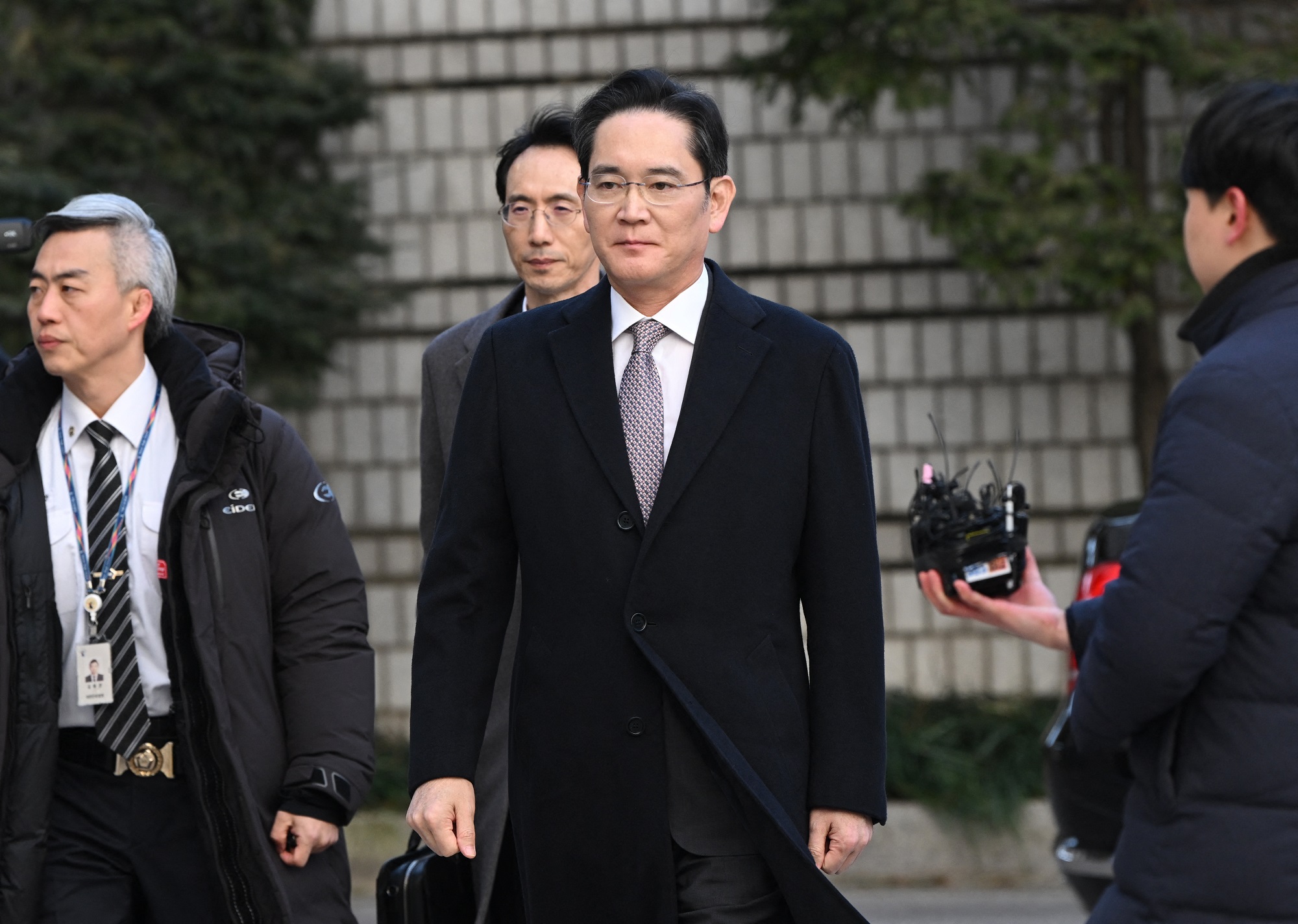 Tòa án Tối cao Hàn Quốc đưa ra phán quyết cuối cùng đối với Chủ tịch Samsung - Ảnh 1.