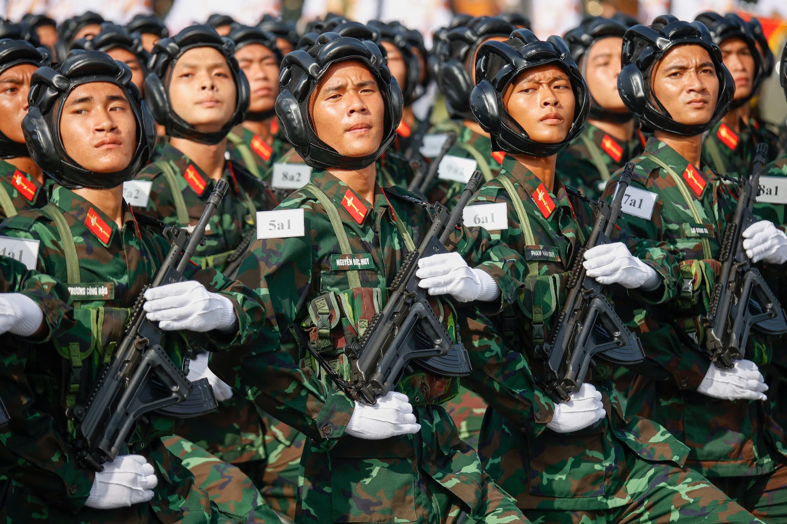 Mãn nhãn buổi diễu binh 15 . 000 Chiến sĩ công an và quân đội hợp luyện - Ảnh 20. Mãn nhãn buổi diễu binh 15 . 000 Chiến sĩ công an và quân đội hợp luyện - Ảnh 20.