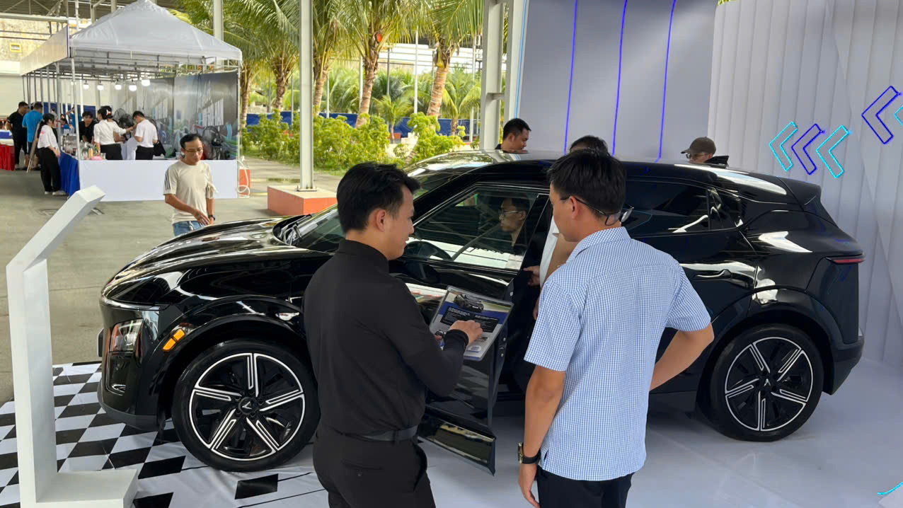 &Ocirc; t&ocirc; ồ ạt ưu đ&atilde;i giảm gi&aacute;, xe h&atilde;ng n&agrave;o b&aacute;n chạy nhất?- Ảnh 2.