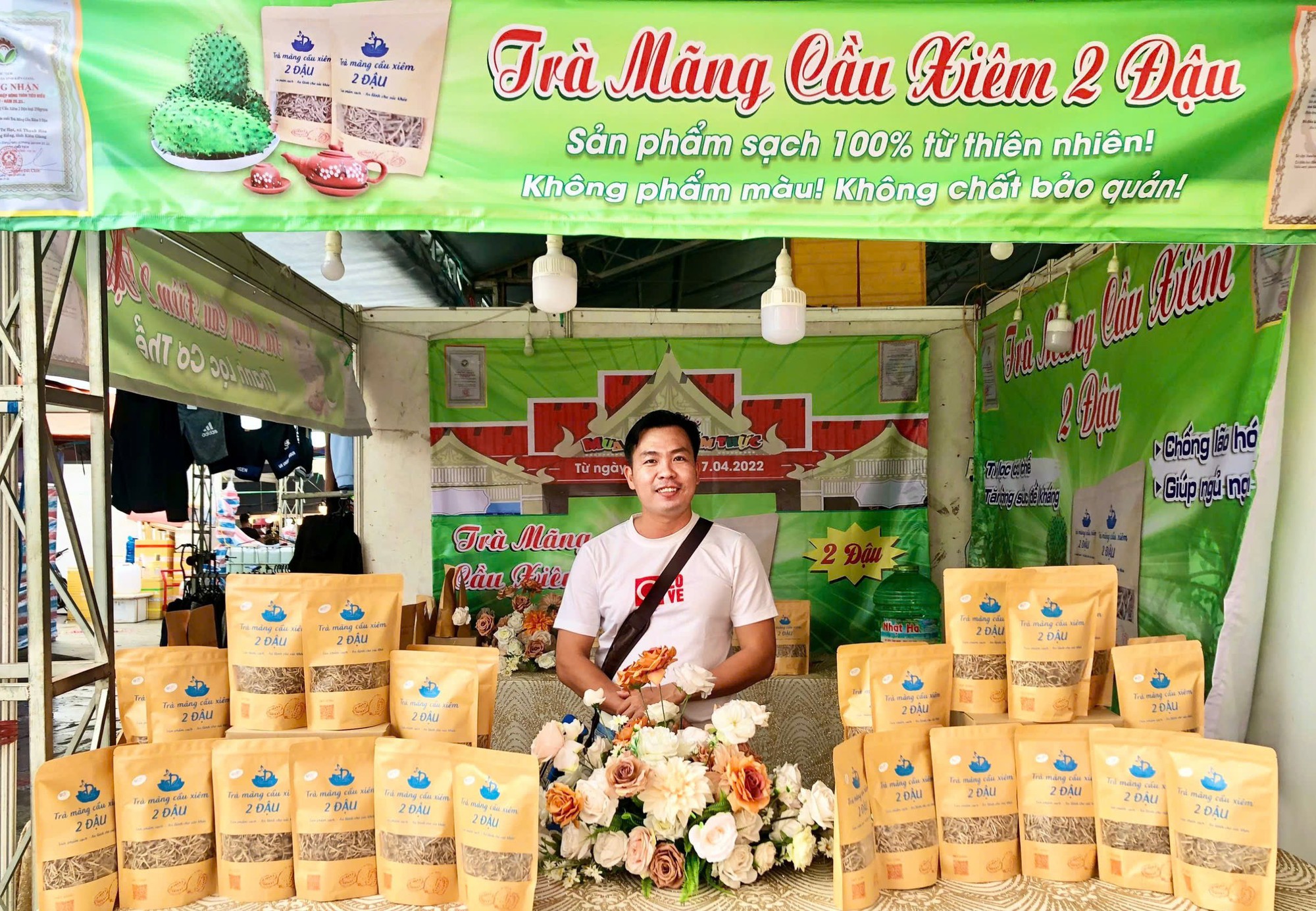 Chàng trai vùng quê thu lãi hơn 30 triệu đồng/tháng nhờ trà mãng cầu- Ảnh 2.