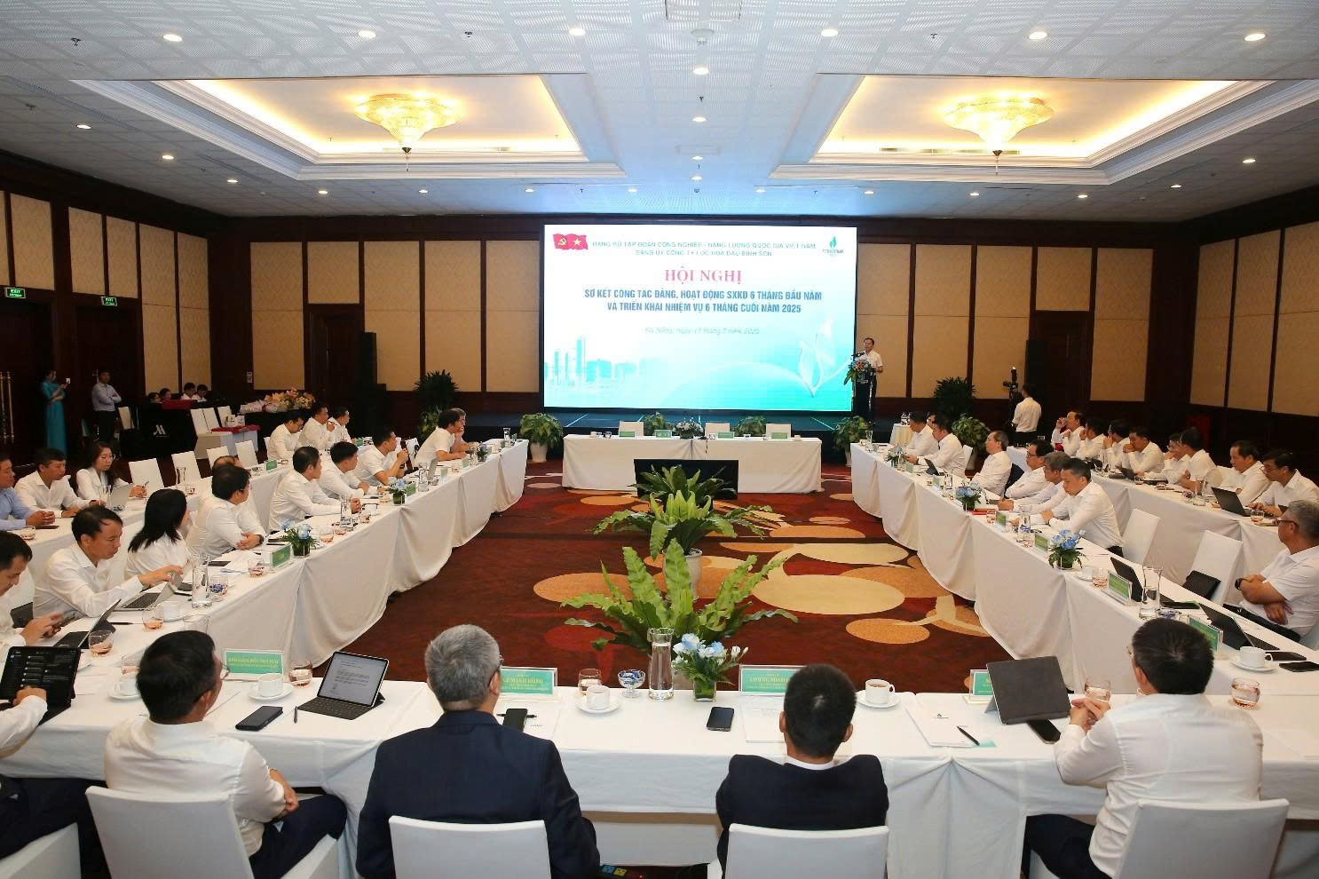 BSR - hành trình chuyển đổi năng lượng và nhiên liệu xanh- Ảnh 1. BSR - hành trình chuyển đổi năng lượng và nhiên liệu xanh- Ảnh 1.