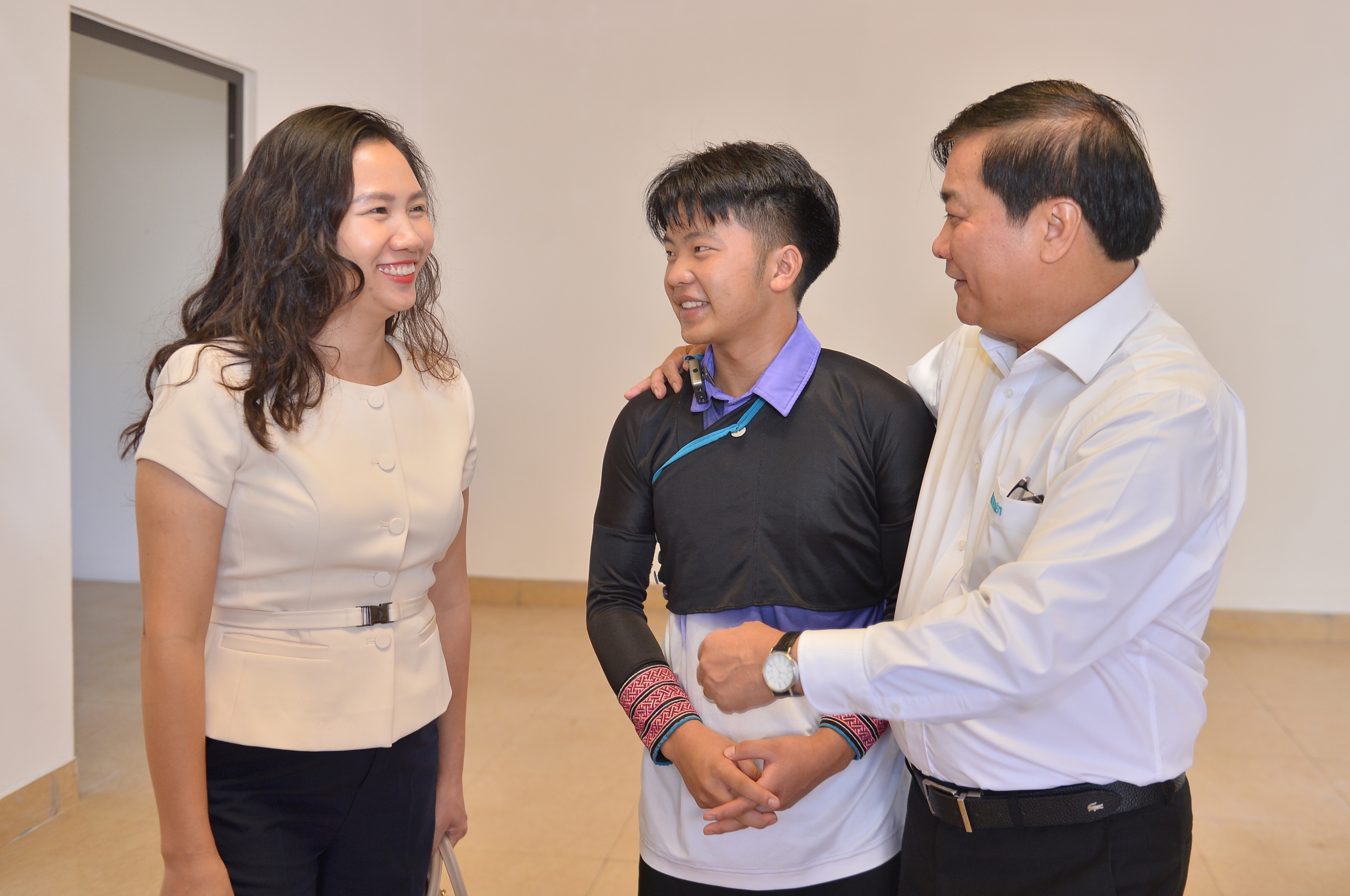 - Ảnh 10. Thăm những mái ấm trên vùng biên cương Y Tý - Ảnh 10.