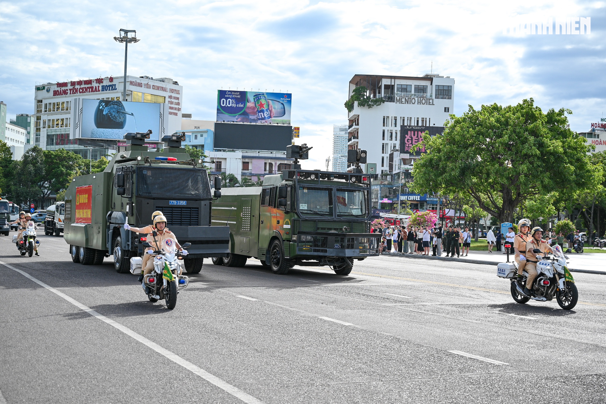 Mãn nhãn màn biểu diễn võ thuật trong lễ ra quân của Công an tỉnh Gia Lai - Ảnh 25.