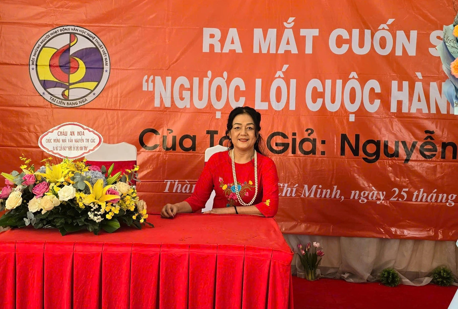 'Ngược lối cuộc hành trình' và những trang đời nhìn lại- Ảnh 2. 'Ngược lối cuộc hành trình' và những trang đời nhìn lại- Ảnh 2.