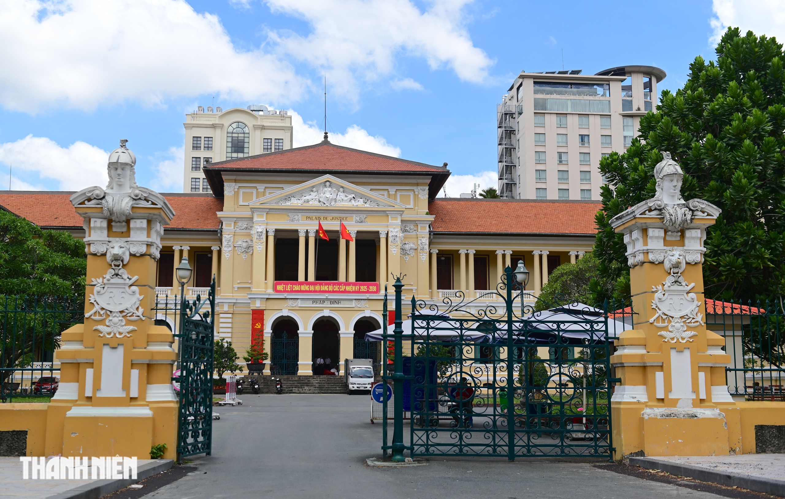 Phường Bến Th&agrave;nh c&oacute; Dinh Độc Lập, phố t&acirc;y nổi tiếng v&agrave; c&aacute;c c&ocirc;ng tr&igrave;nh cổ - Ảnh 6.