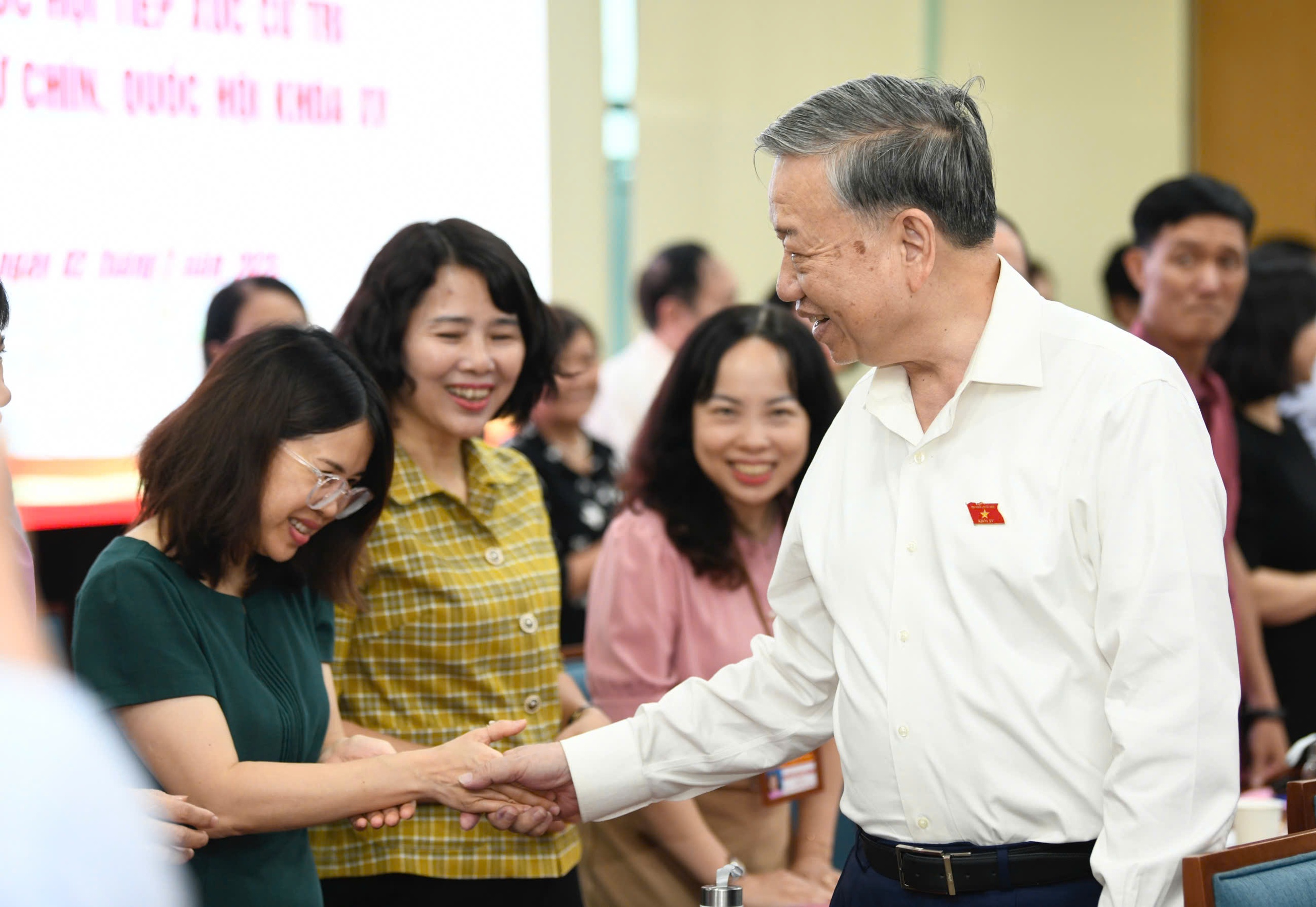 Tổng Bí thư Tô Lâm và các đại biểu tại hội nghị tiếp xúc cử tri Tổng Bí thư Tô Lâm và các đại biểu tại hội nghị tiếp xúc cử tri
