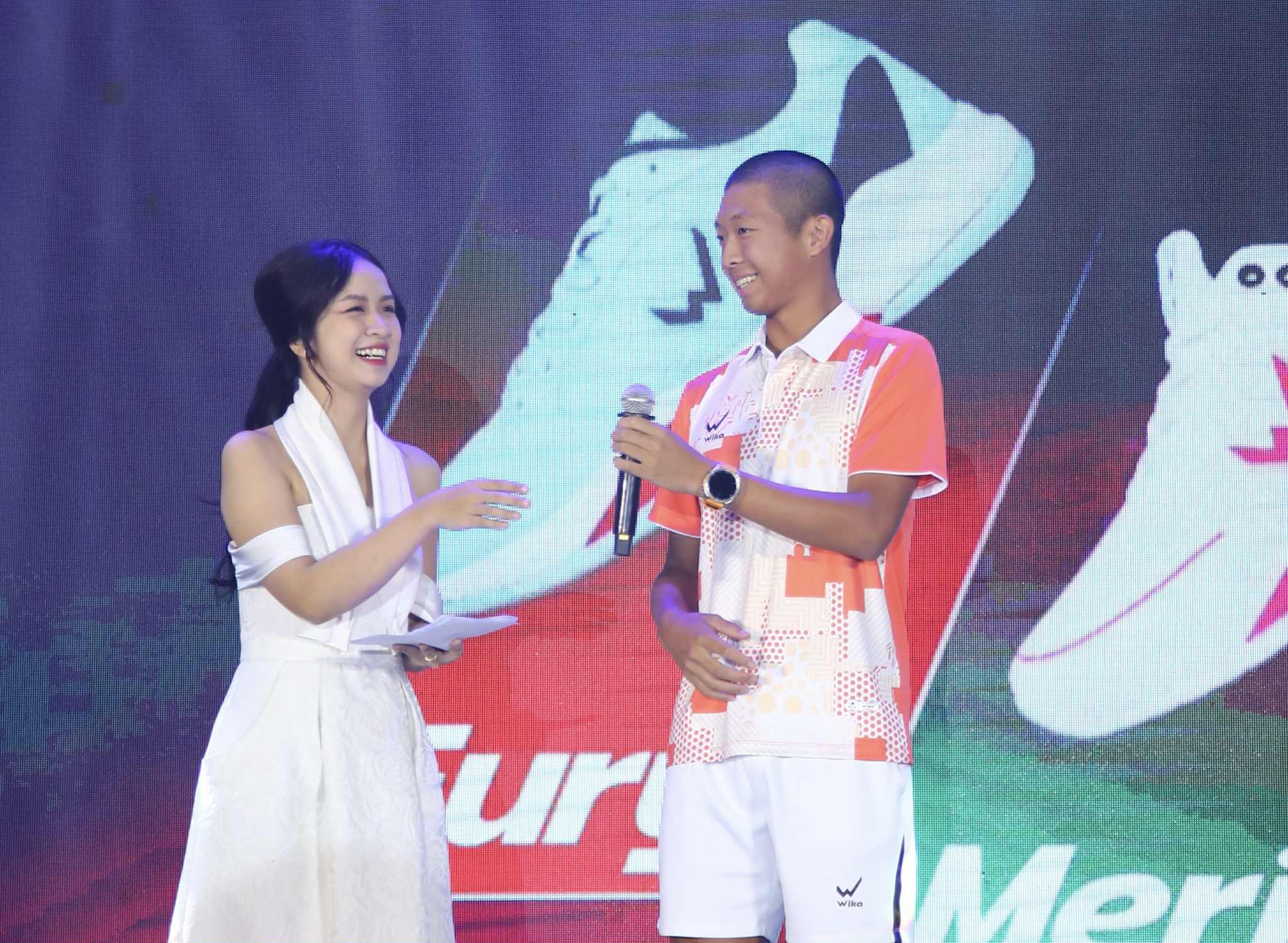 Bố của thần đồng Quang Dương nói gì khi con trai rời hệ thống pickleball Mỹ?- Ảnh 1. Bố của thần đồng Quang Dương nói gì khi con trai rời hệ thống pickleball Mỹ?- Ảnh 1.