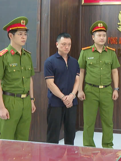 Trùm giang hồ Vi ‘ngộ’ dùng 350 triệu đồng ‘chạy án’ Trùm giang hồ Vi ‘ngộ’ dùng 350 triệu đồng ‘chạy án’