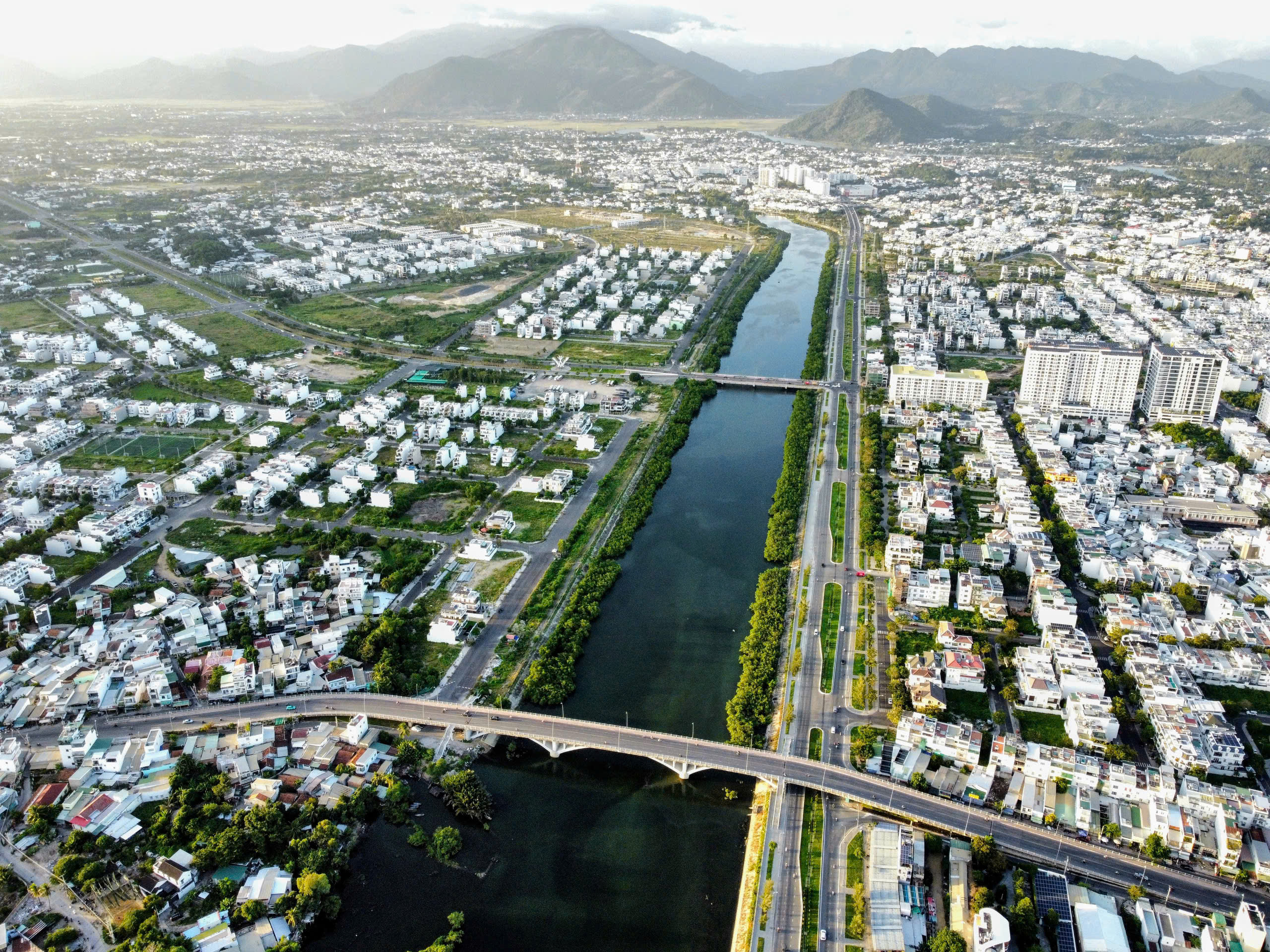 Khánh Hòa kết nối 3 dòng sông tạo vành đai du lịch 26km- Ảnh 1. Khánh Hòa kết nối 3 dòng sông tạo vành đai du lịch 26km- Ảnh 1.