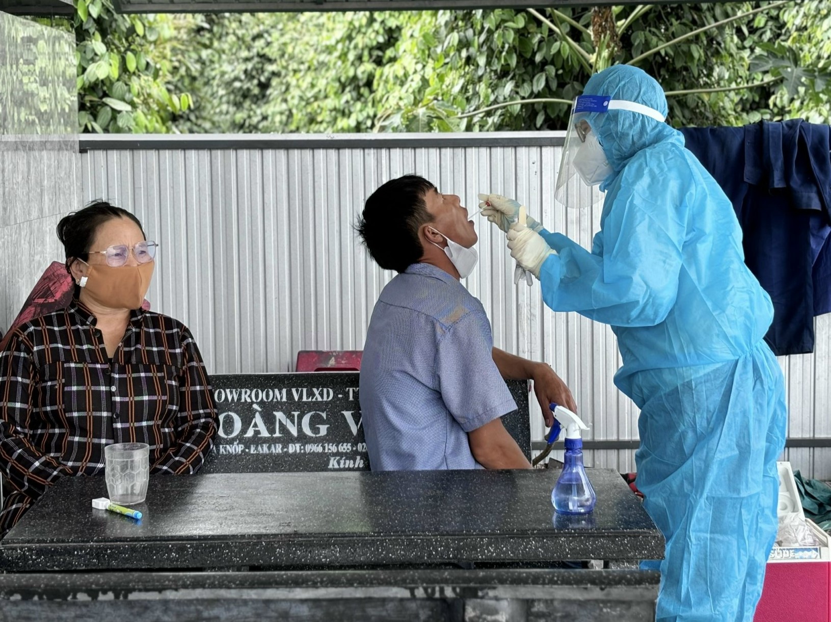 Xuất hiện ổ dịch cúm A/H5N1 tại trại nuôi gà, xét nghiệm gia đình chăn nuôi- Ảnh 1. Xuất hiện ổ dịch cúm A/H5N1 tại trại nuôi gà, xét nghiệm gia đình chăn nuôi- Ảnh 1.