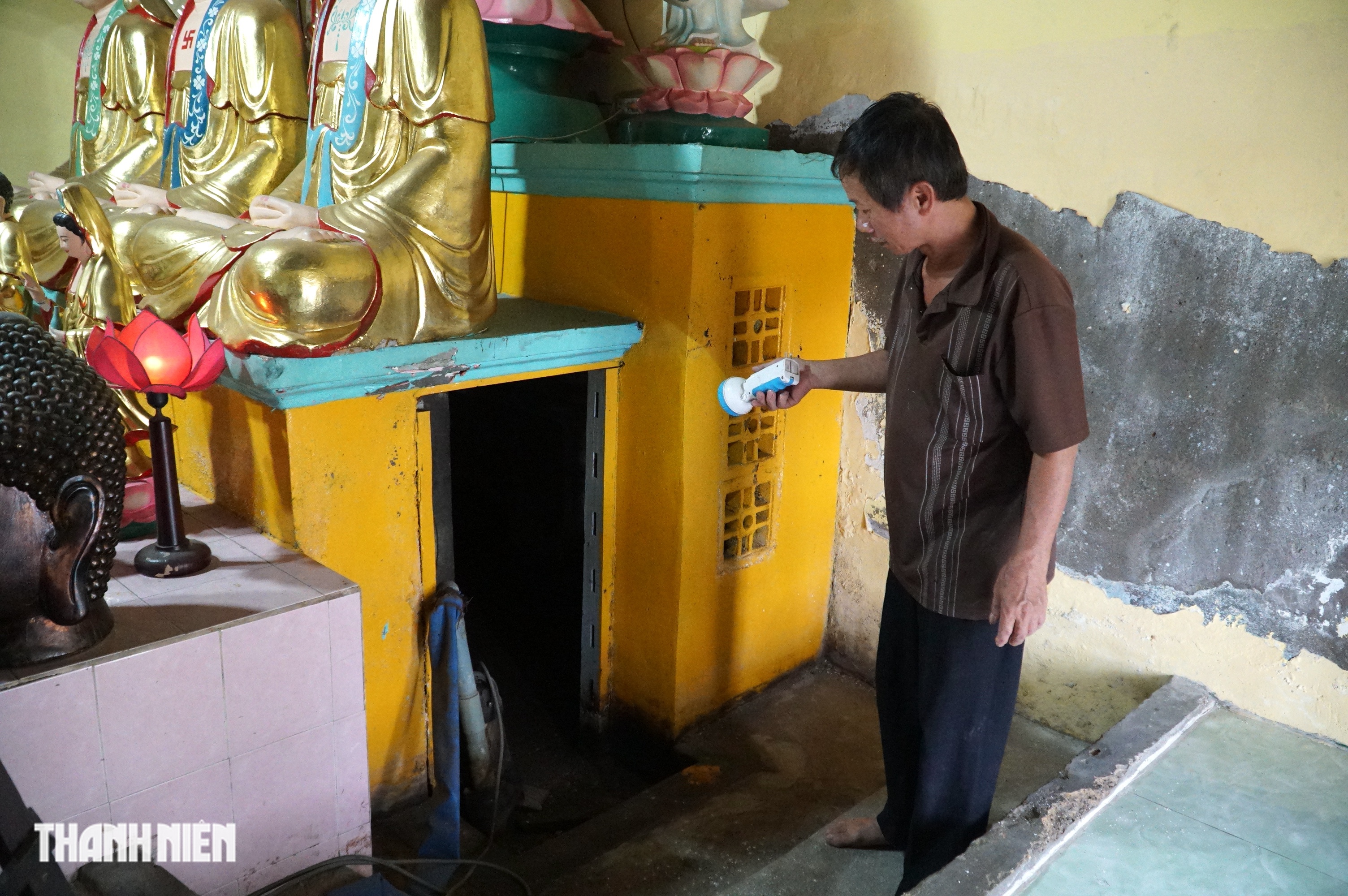 Chùa cổ hơn 120 năm ở TP.HCM, có 2 hầm bí mật nằm dưới tượng Phật  - Ảnh 3.