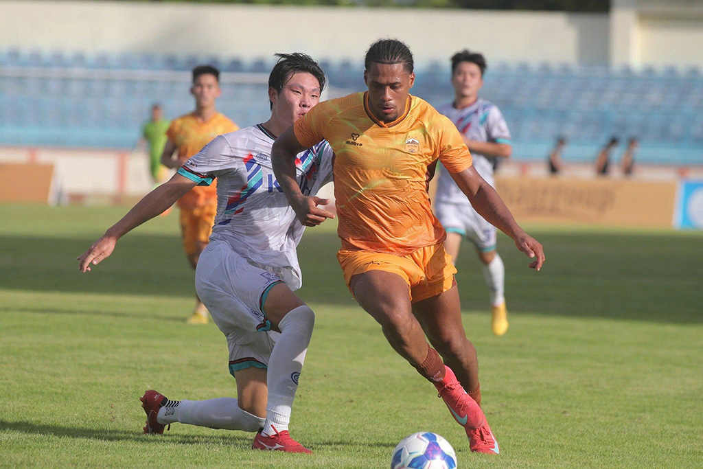 HAGL startar en ny spelarcykel: Undvika nedflyttningskampen? - Foto 1. HAGL khởi đầu chu kỳ cầu thủ mới: Tránh xa cuộc đua trụ hạng?- Ảnh 1.